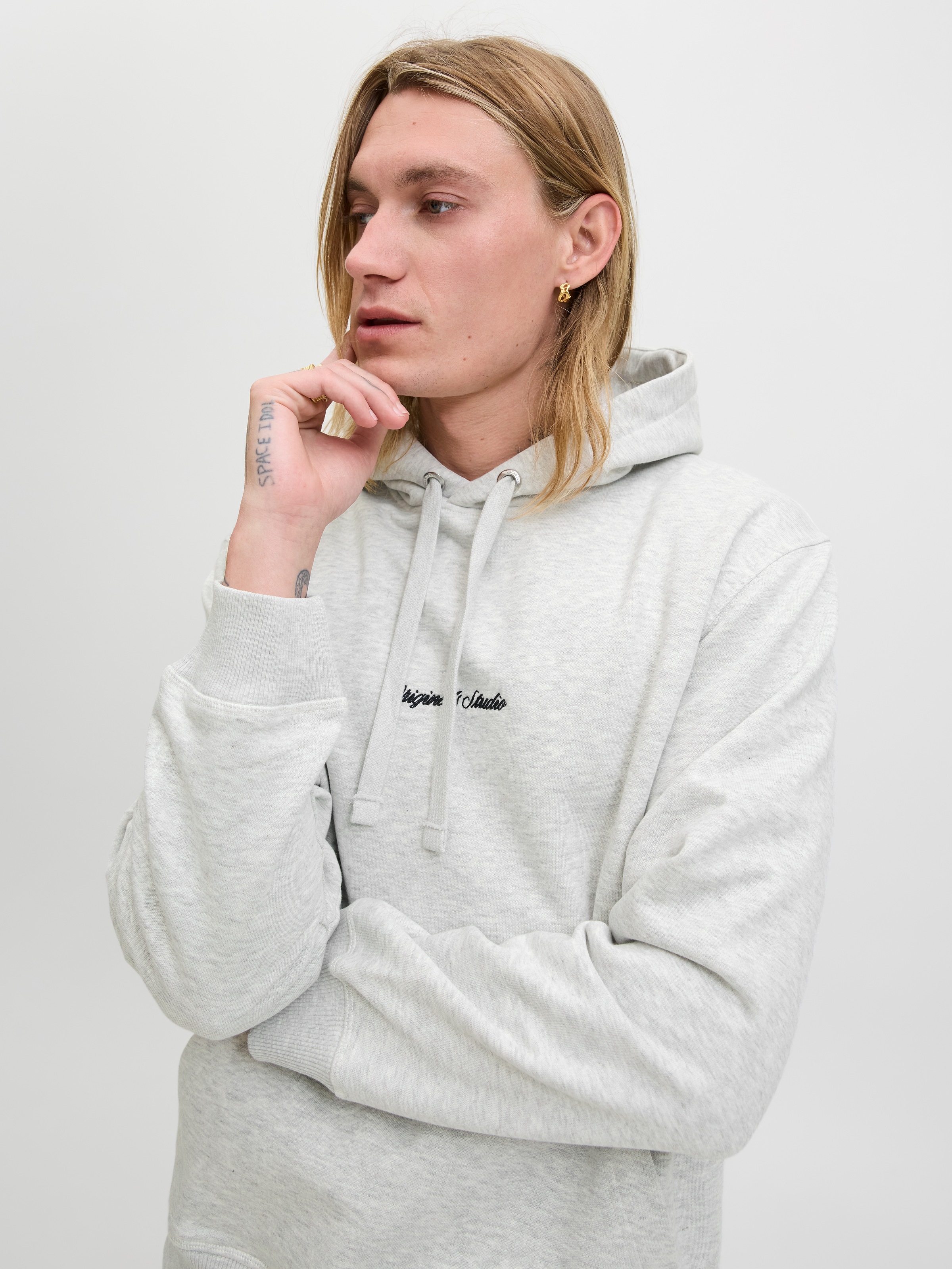 Jack & Jones Kapuzensweatshirt »JORNORREBRO EMB SWEAT HOOD NOOS«, mit Logo Print
