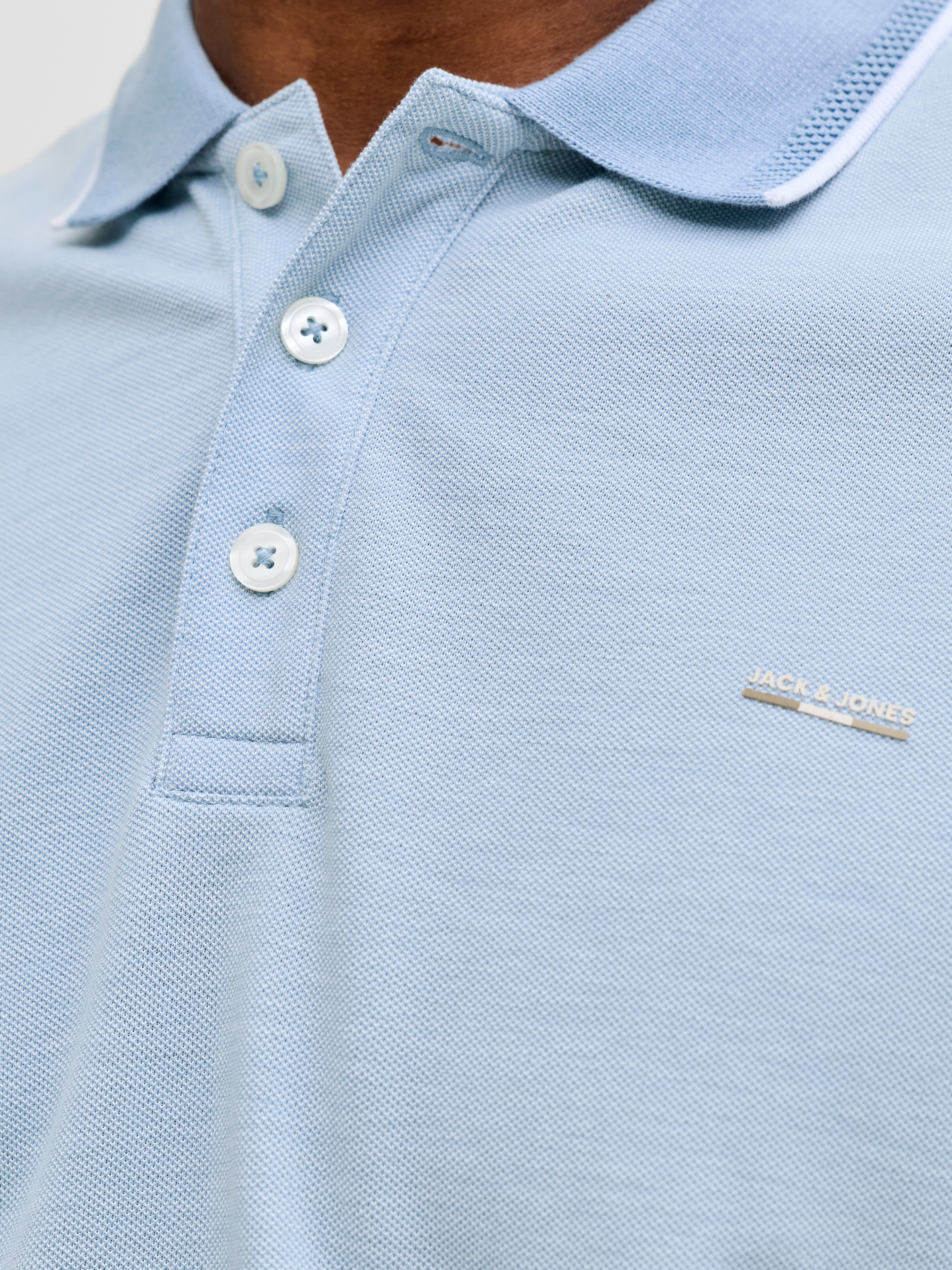 Jack & Jones Poloshirt »JPRBLUALVES SS POLO SN« mit Logo Stickerei