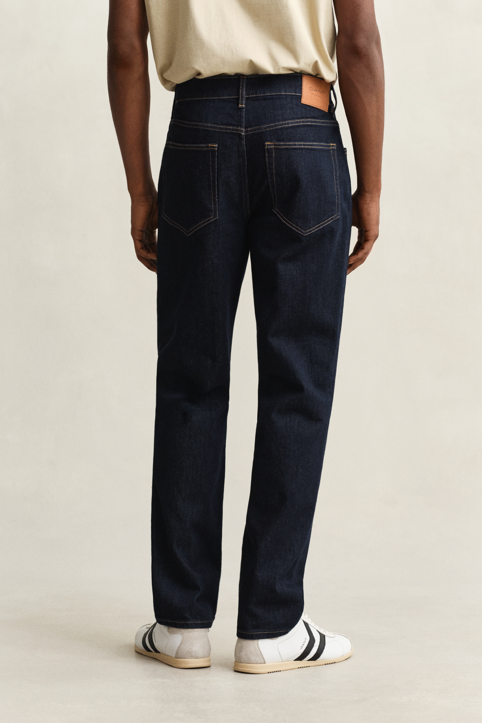 Gant Jeans à 5 poches au design épuré