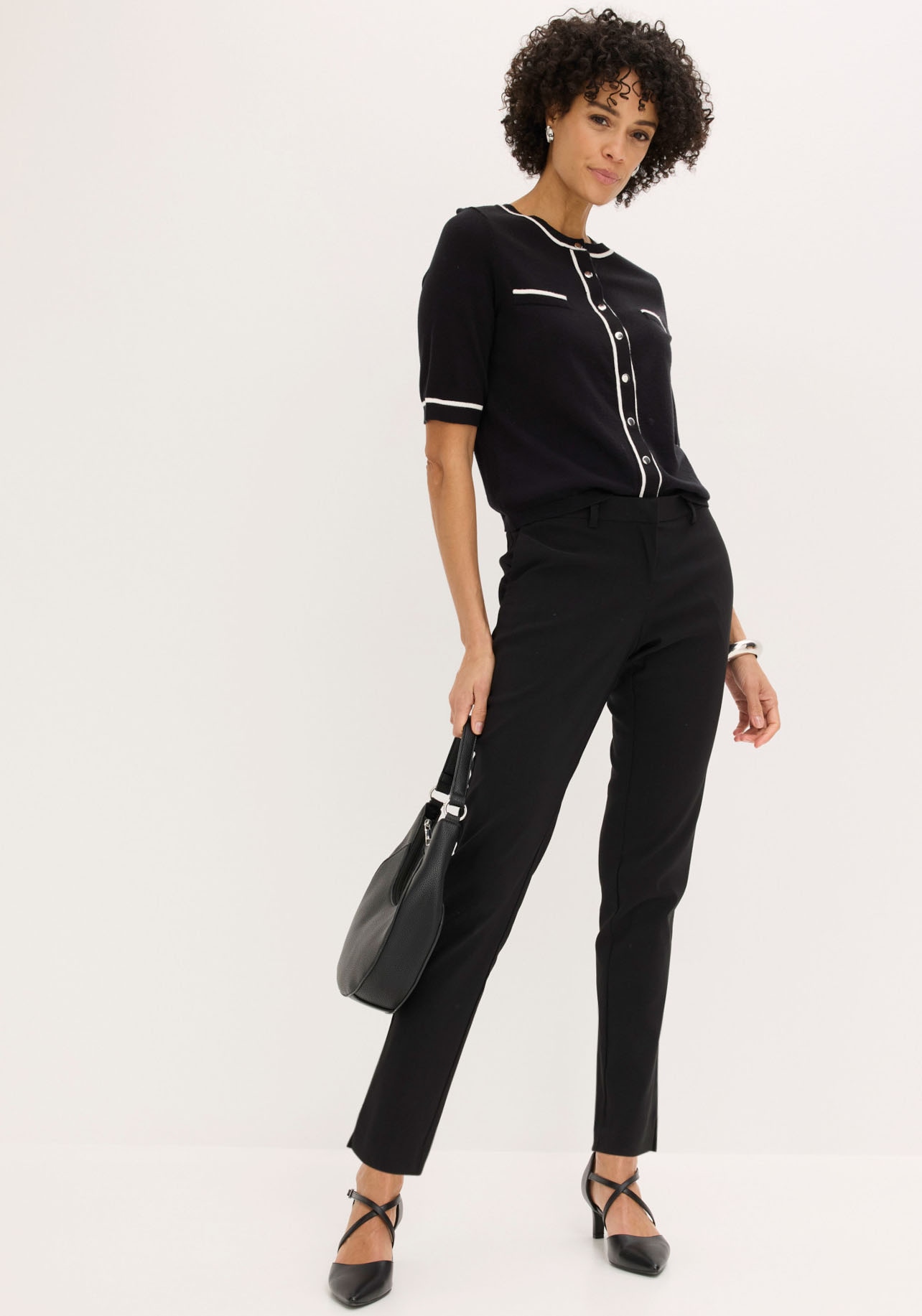 bonprix Pantalon stretch  mit Elasthan-Anteil, Slim Fit Passform, femininer Stil