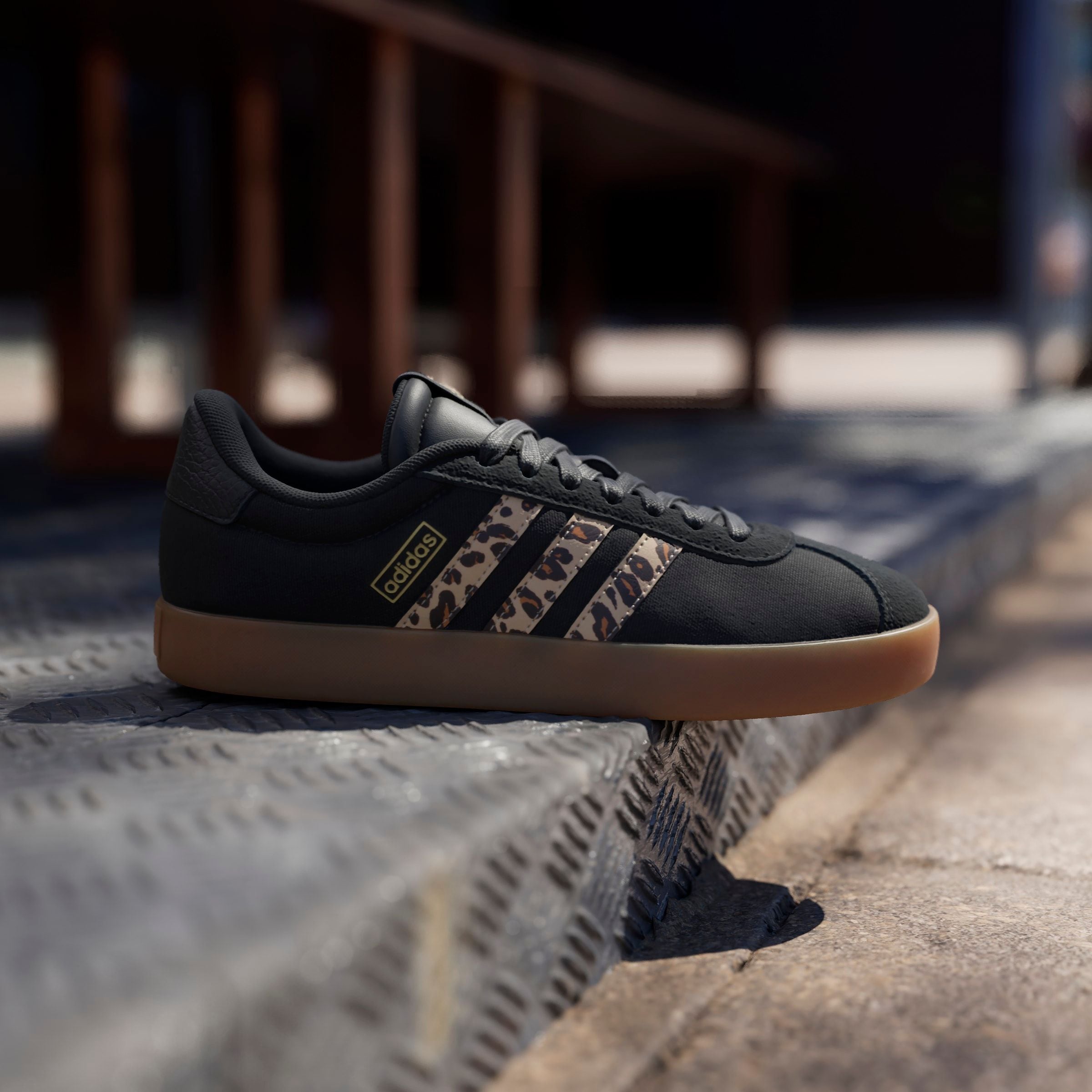 adidas Sportswear Sneakers »VL COURT 3.0«  mit Leo Muster