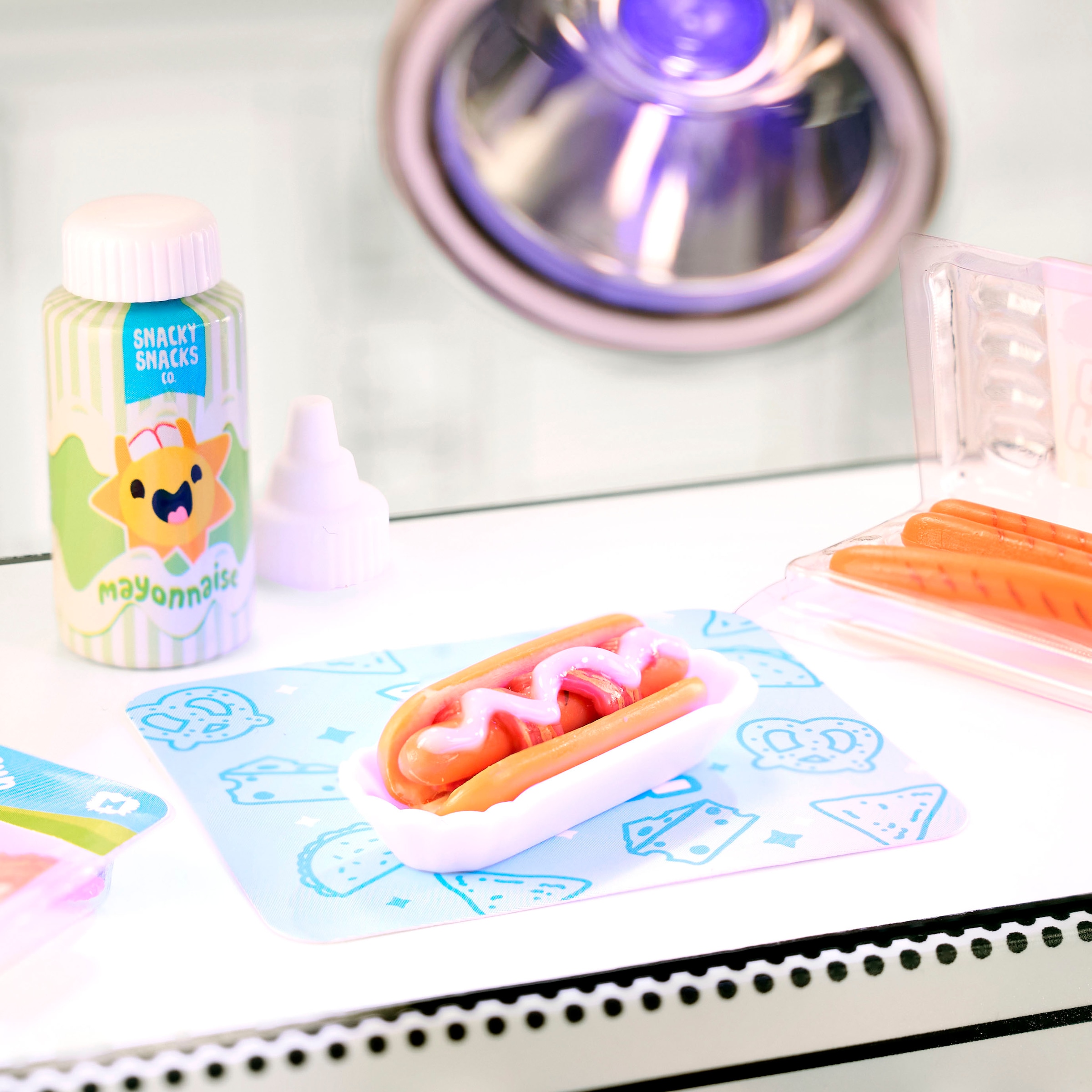 MGA ENTERTAINMENT Set créatif »MGA's Miniverse - Make It Mini Foods: Cafe in PDQ Series 4« sortierte Lieferung