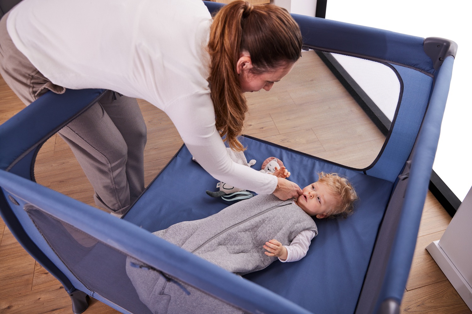 Hauck Baby-Reisebett »Sleep N Play SQ, Set dark blue« inklusive Schaumstoff-Matratze