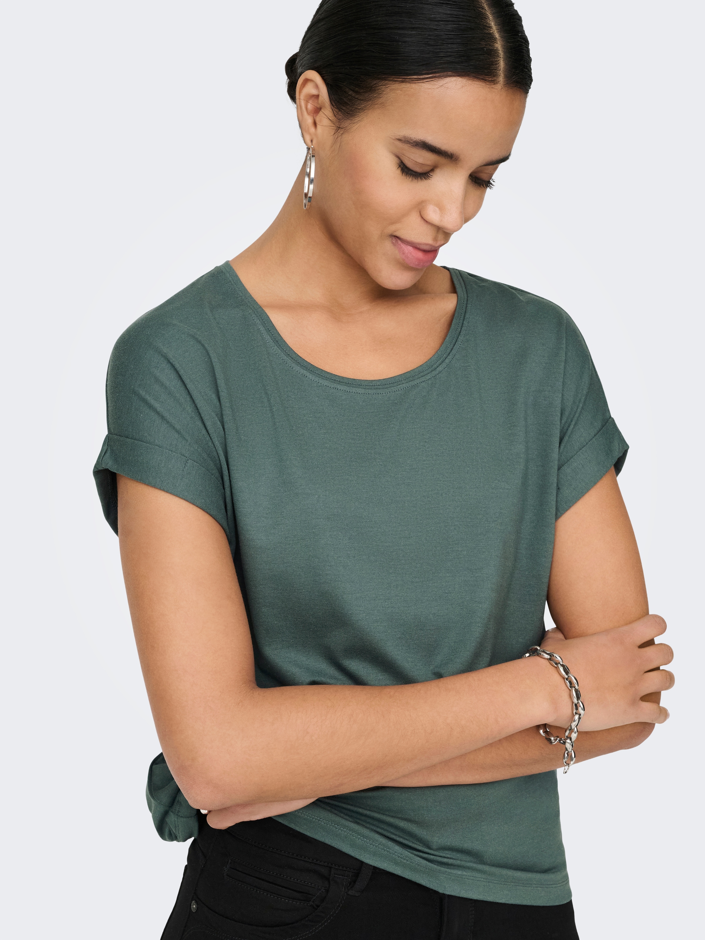 ONLY T-shirt »ONLMOSTER – T-Shirt mit melierter Optik und elastischem Material« meliert, casual, lässig geschnitten, Viskosemischung, Rundhals