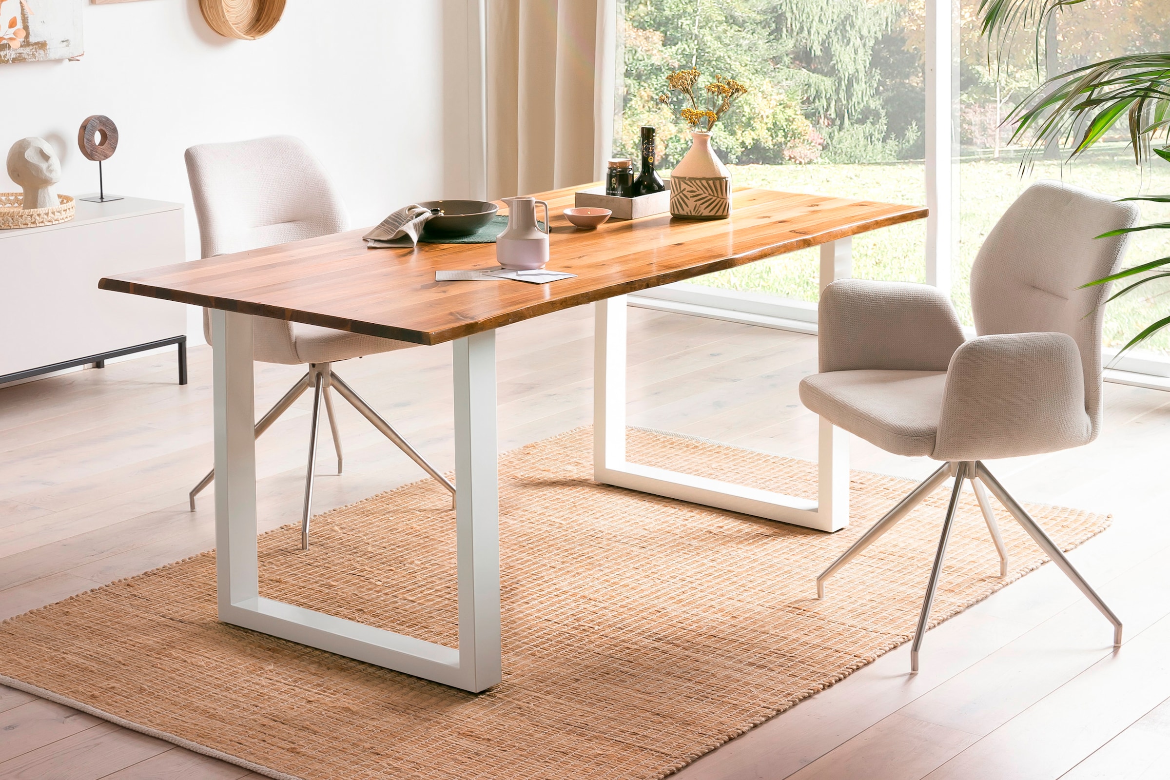 SalesFever Baumkantentisch »Tisch mit Baumkante im Naturlook« Hochwertig verarbeiteter Baumkantentisch