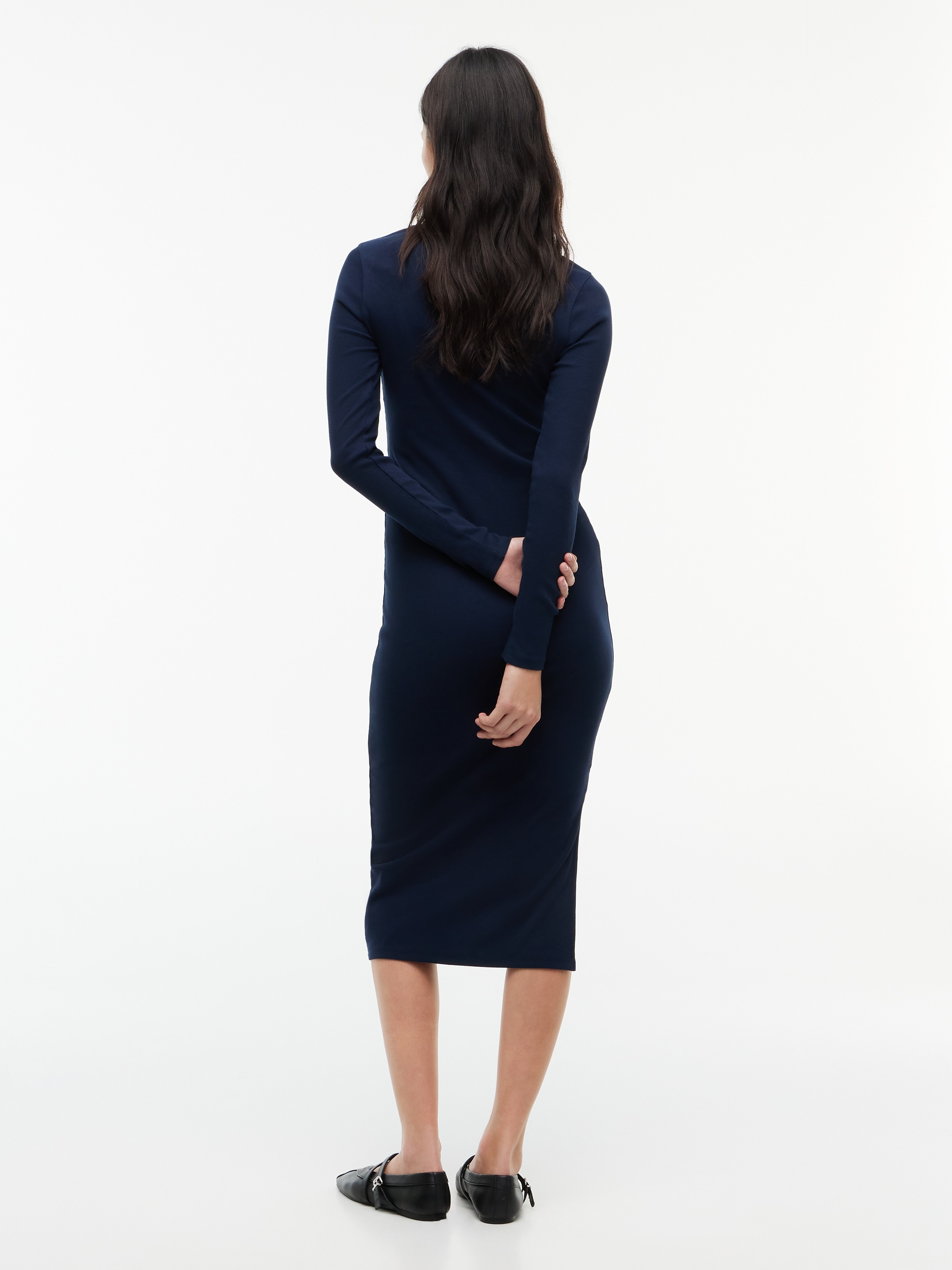 Tommy Jeans Jerseykleid »TJW TURTLNCK BODYCON MIDI DRESS« Baumwollmischung, figurbetont