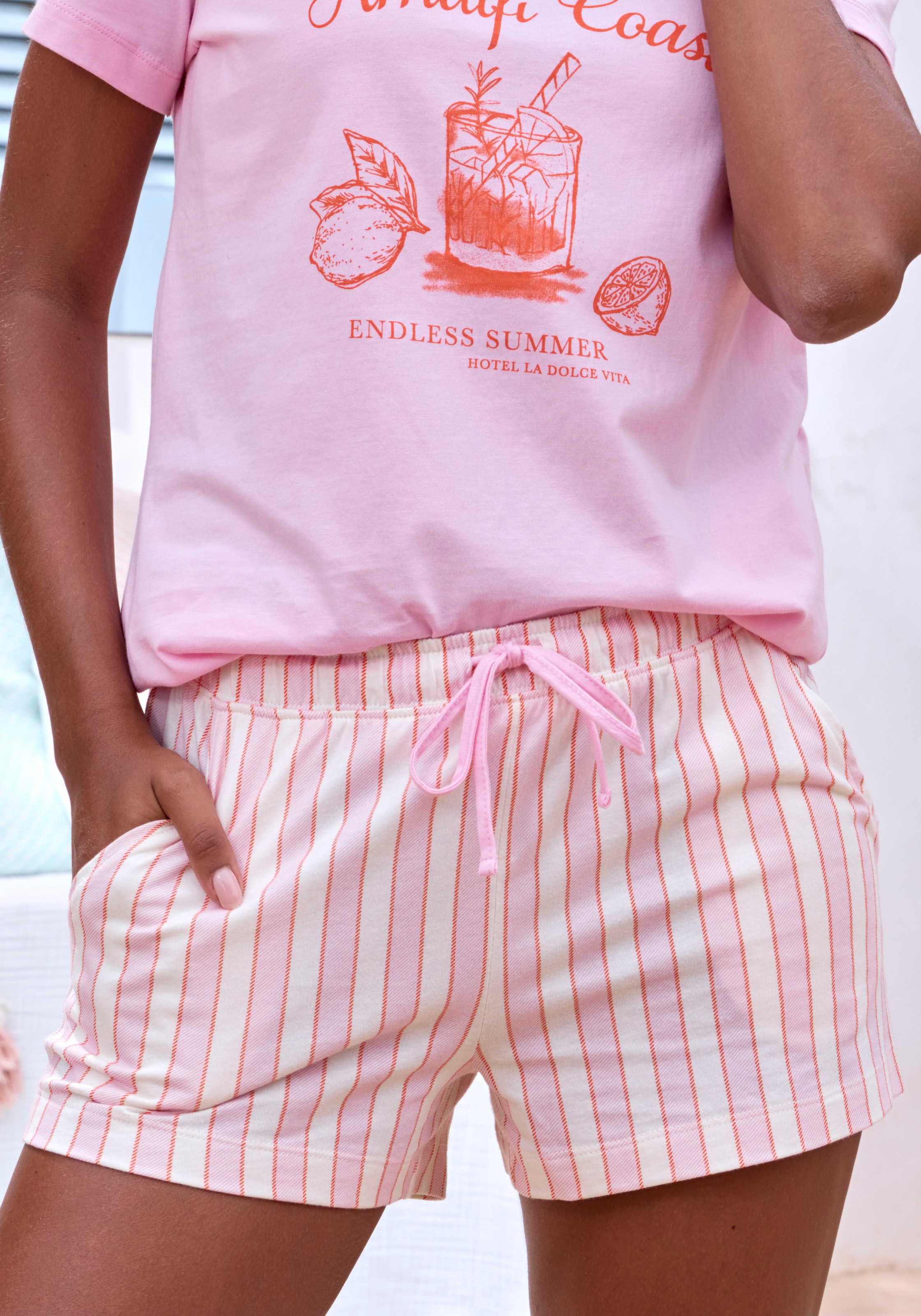 Vivance Dreams Shorts de pyjama  mit zartem Streifenmuster