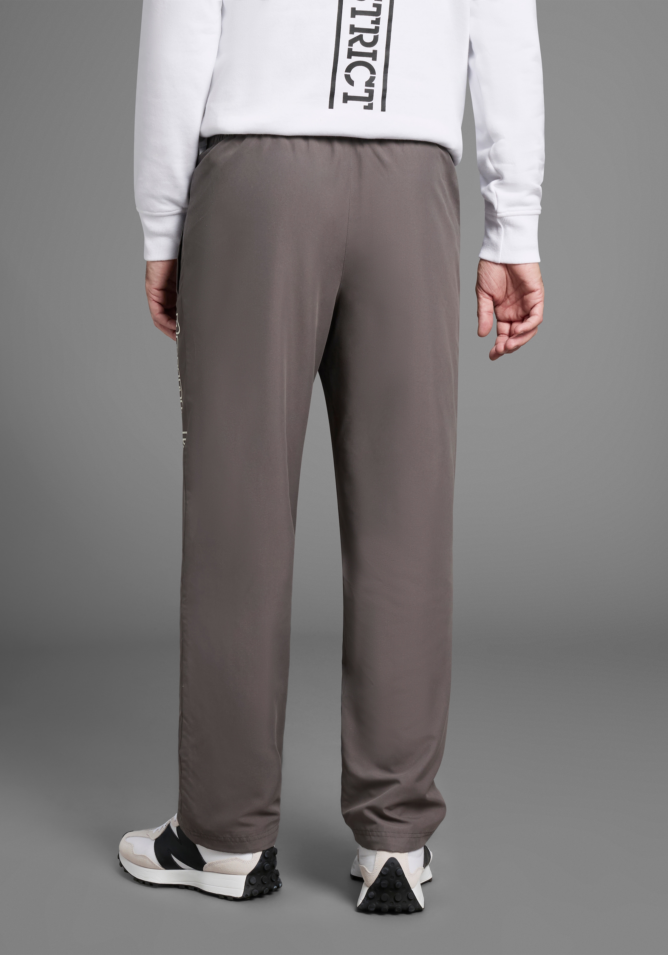 Bruno Banani Sporthose  mit verstellbarem Hosensaum