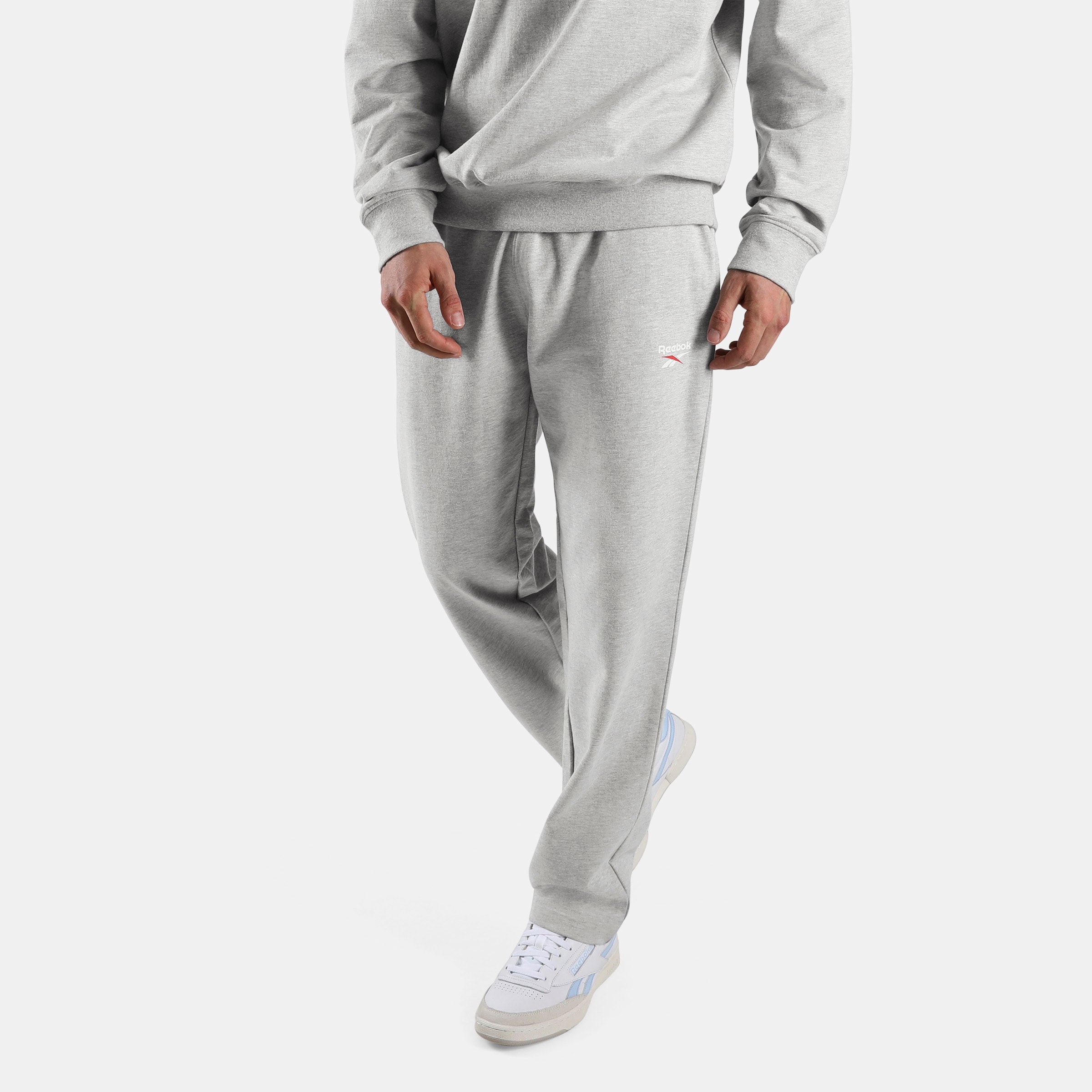 Reebok Jogginghose »ID SMALL LOGO FRENCH TERRY JOGGER PANTS«  für Erwachsene geeignet, aus Baumwolle, in den Grössen S bis XXL