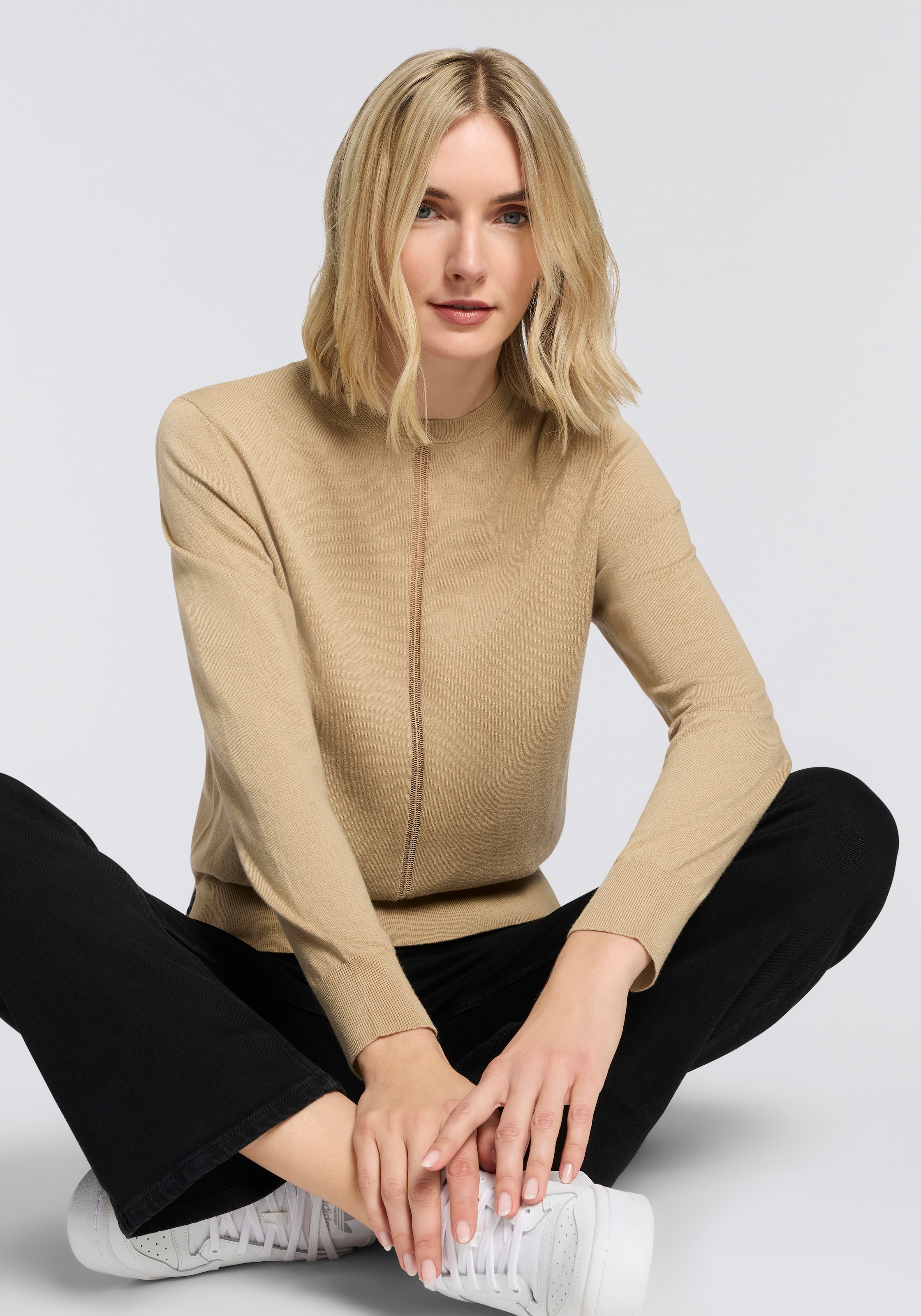 BOSS ORANGE Pull en tricot »Finguine Premium Damenmode« mit Ajour-Dekor, Rundhalsform