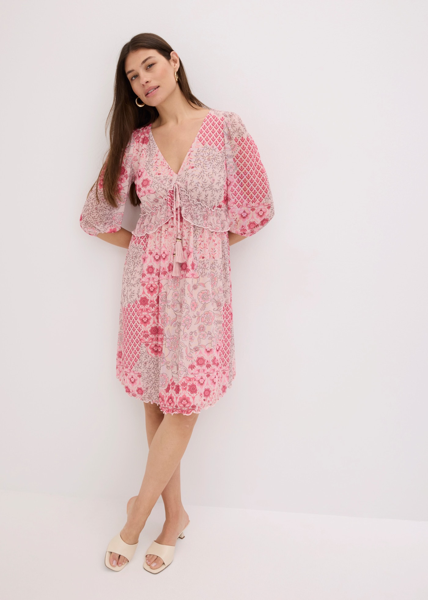 bonprix Robe tunique coupe ample, avec lien à la taille, manches 3/4, mesh