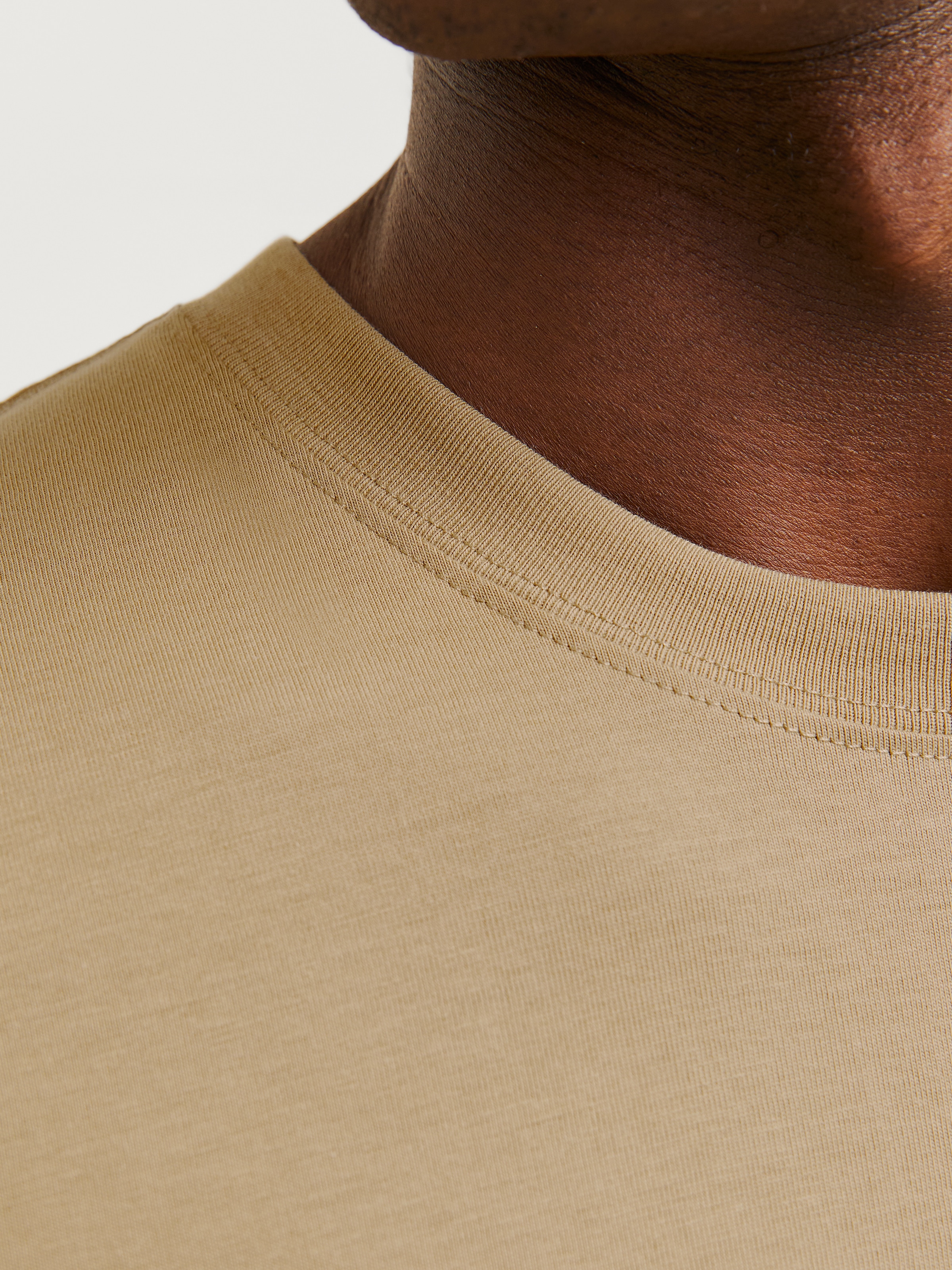 Jack & Jones Shirt à col rond »JJECHARGE TEE O-NECK NOOS« mit Rundhalsausschnitt