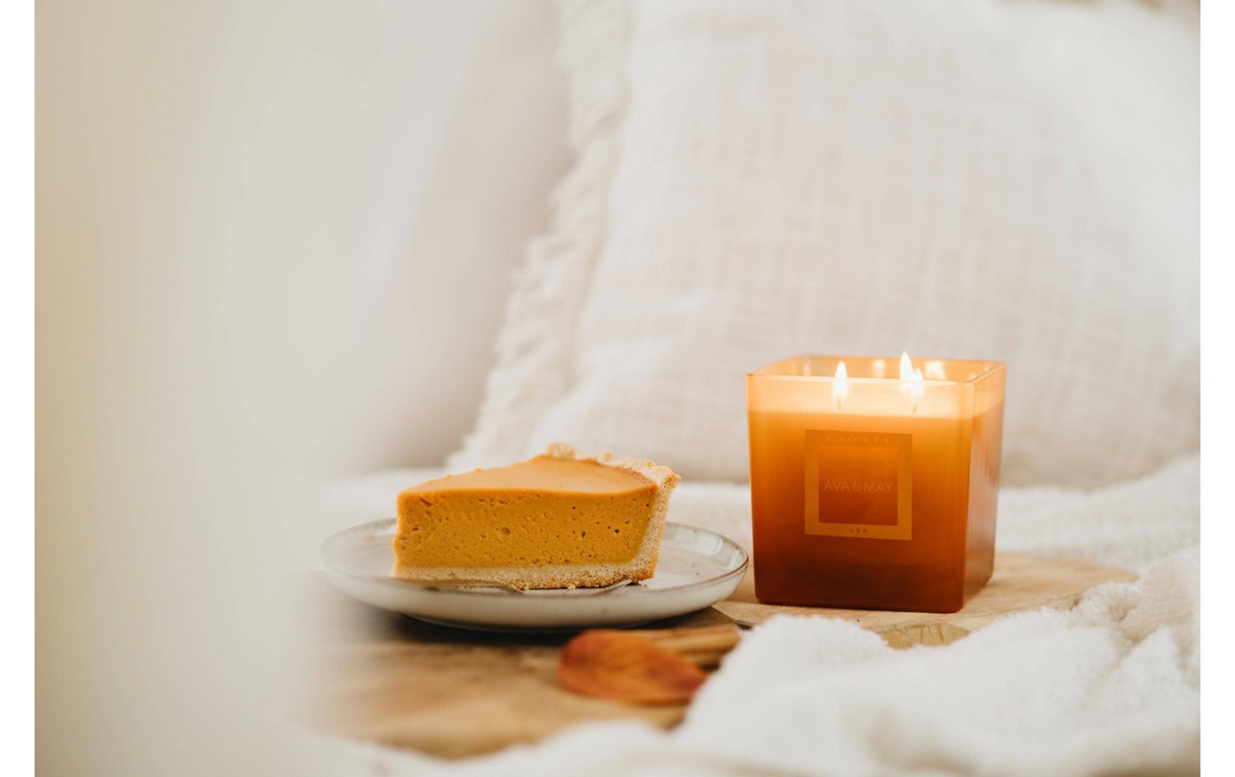 AVA & MAY Duftkerze »Pumpkin Pie, 550 g«