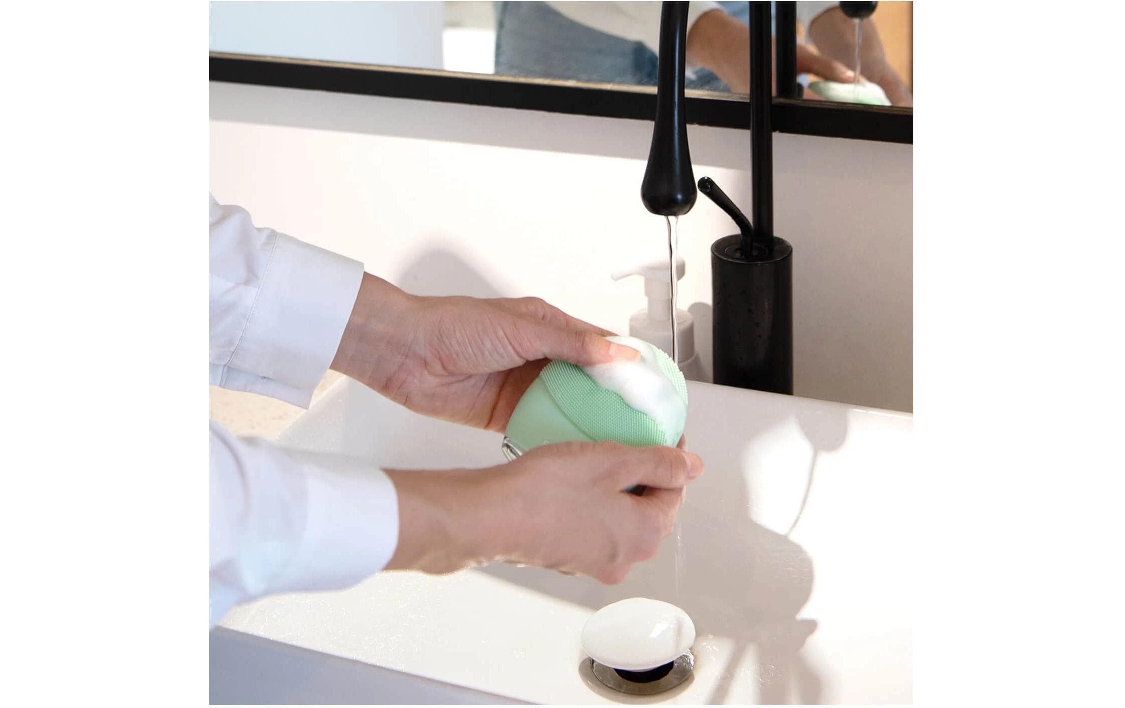 FOREO Brosse électrique pour le nettoyage du visage »LUNA™ 4 combination skin«