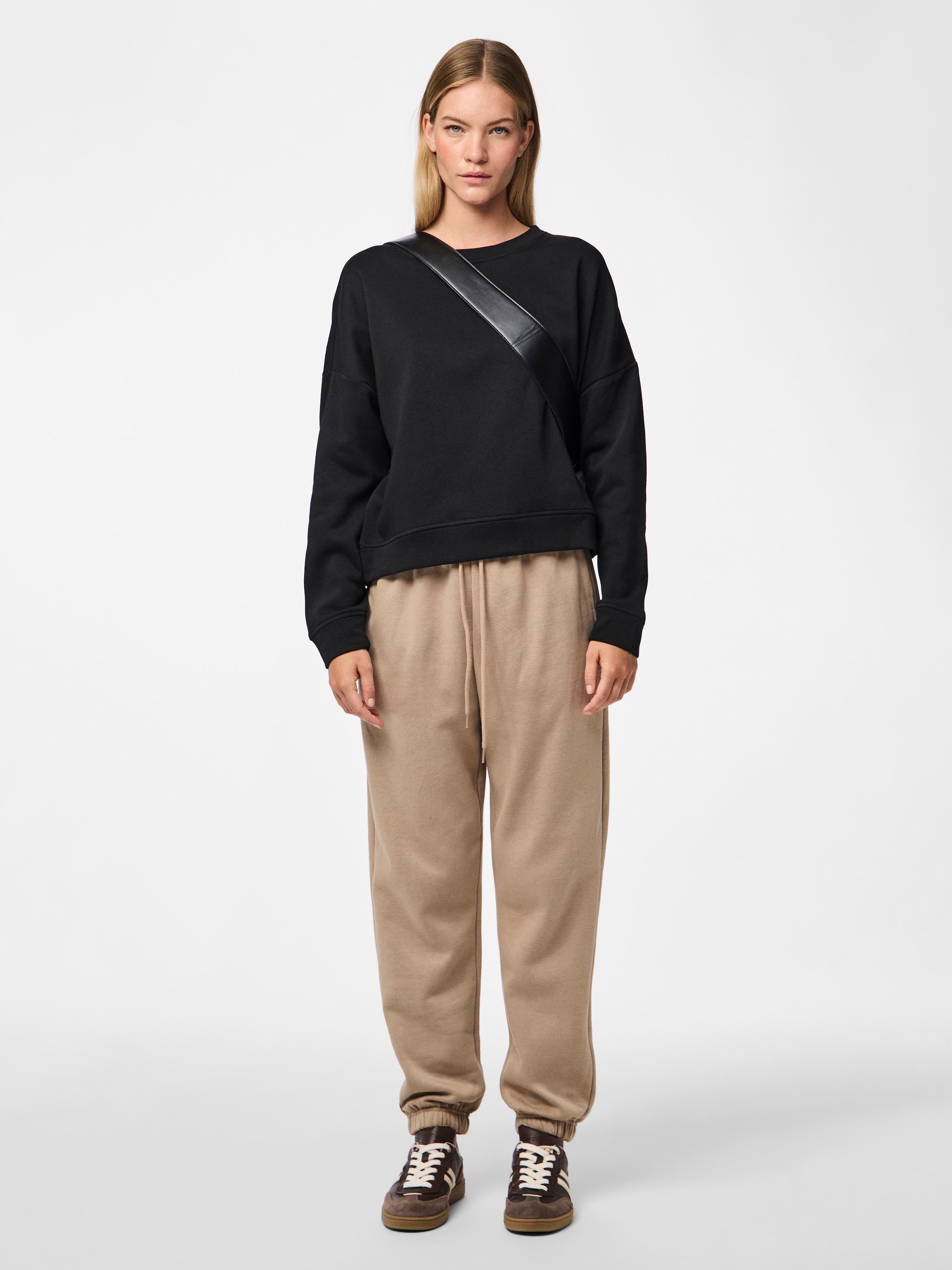 pieces Sweatshirt »PCCHILLI LS SWEAT NOOS BC«
