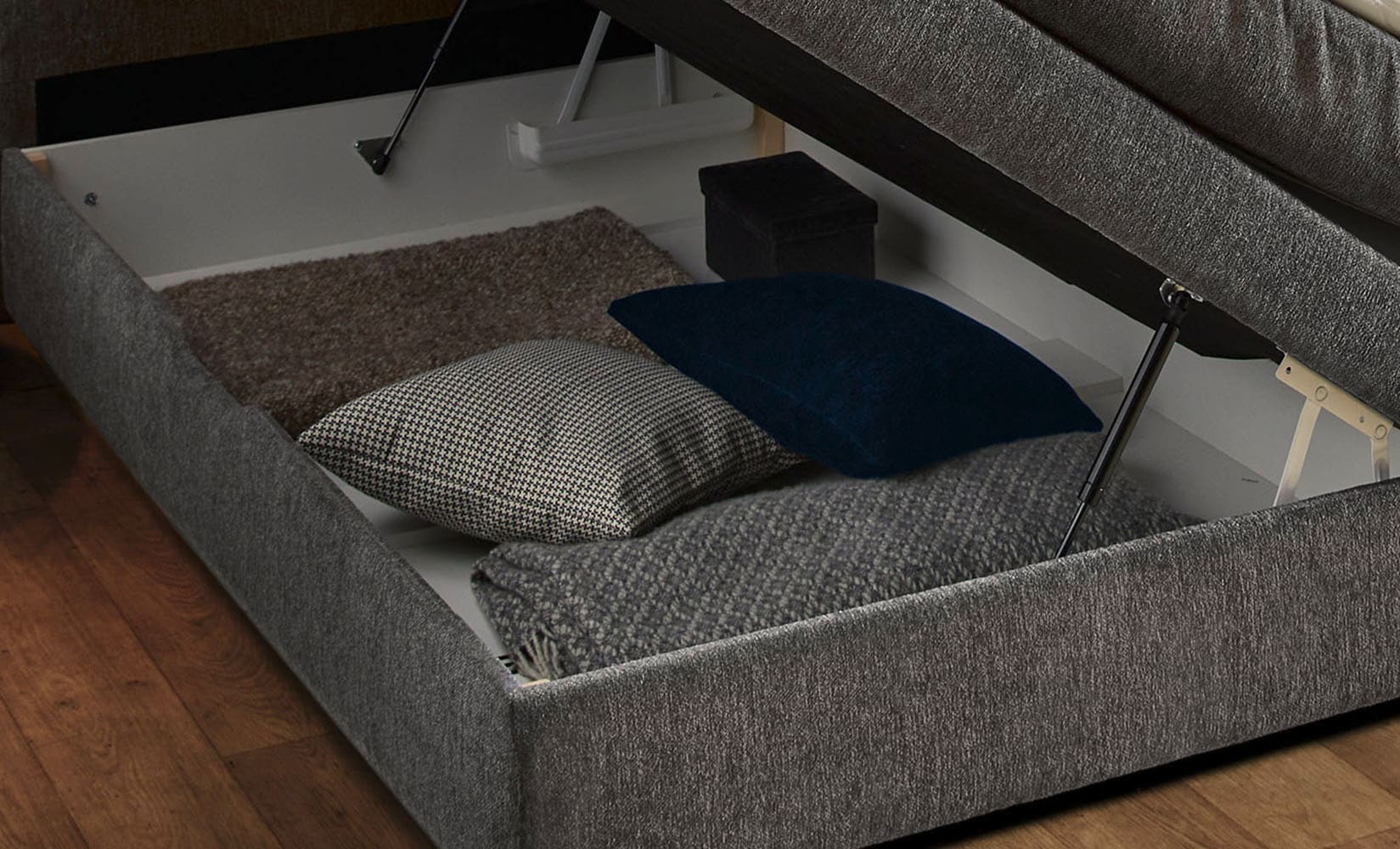 Jockenhöfer Gruppe Lit boxspring »Casa Grande in der Breite 240cm, Familienbett mit Bettkasten (1.000 L)« matelas TTFK 7 zones, surmatelas KS, différents degrés de fermeté au choix