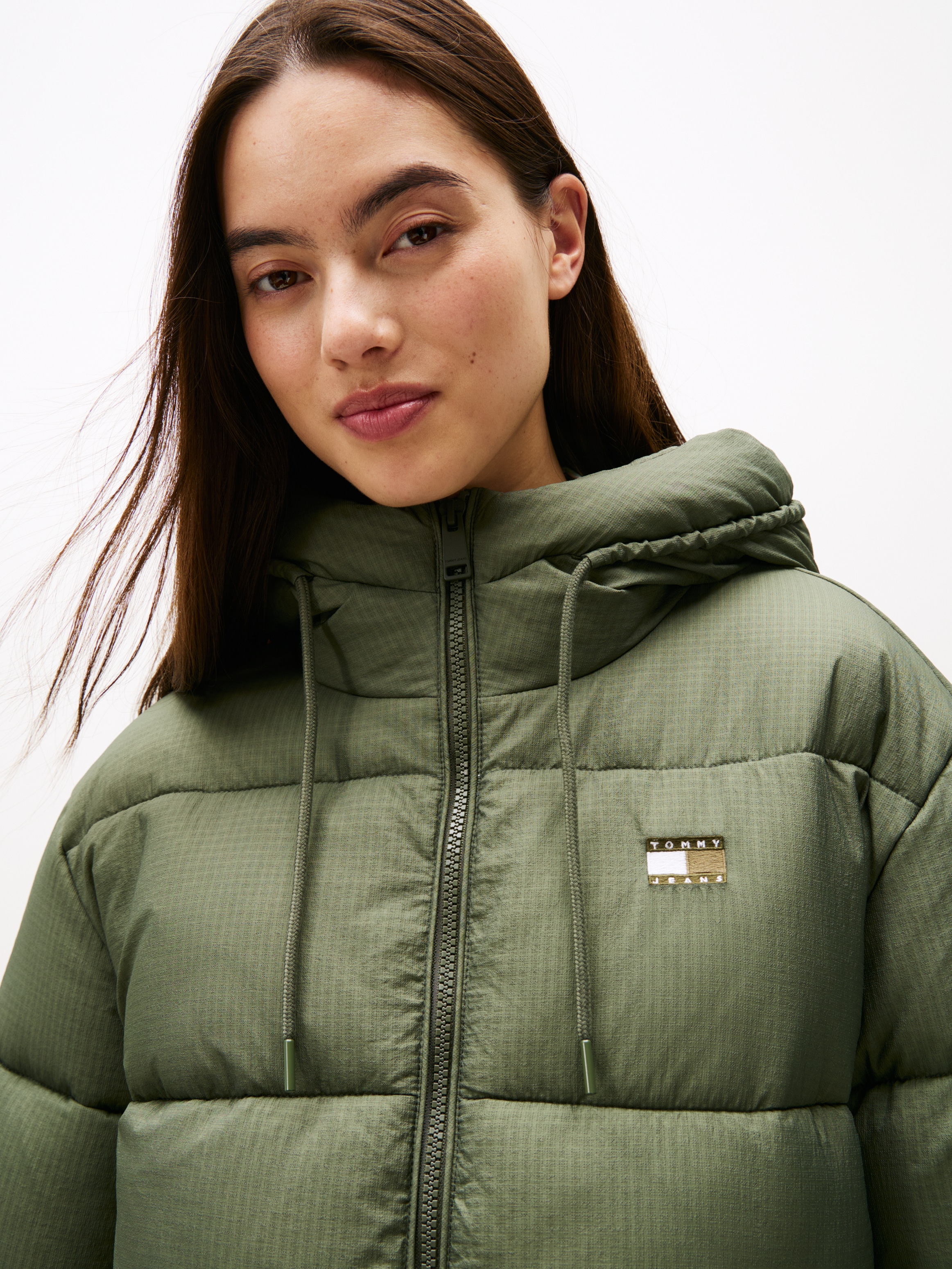 Tommy Jeans Veste matelassée »TJW HOODED MIDI PUFFER JACKET« mit Kapuze