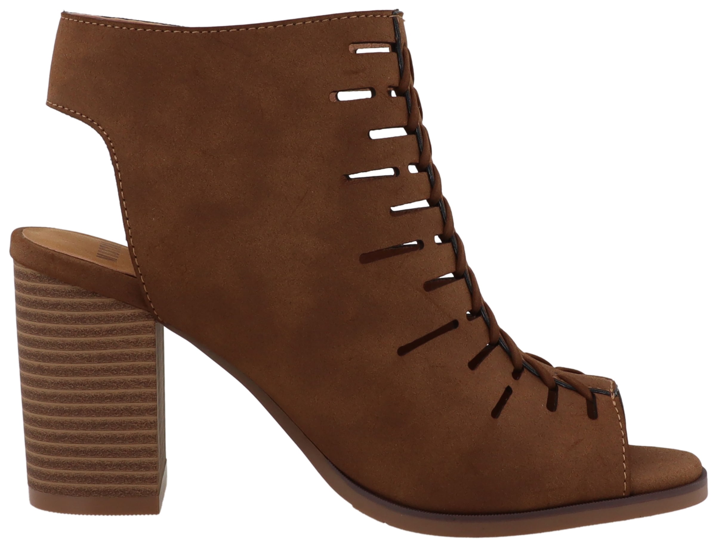 Mustang Shoes Sandales à tige »Louise«  talon bloc, chaussure d'été avec découpes à la mode