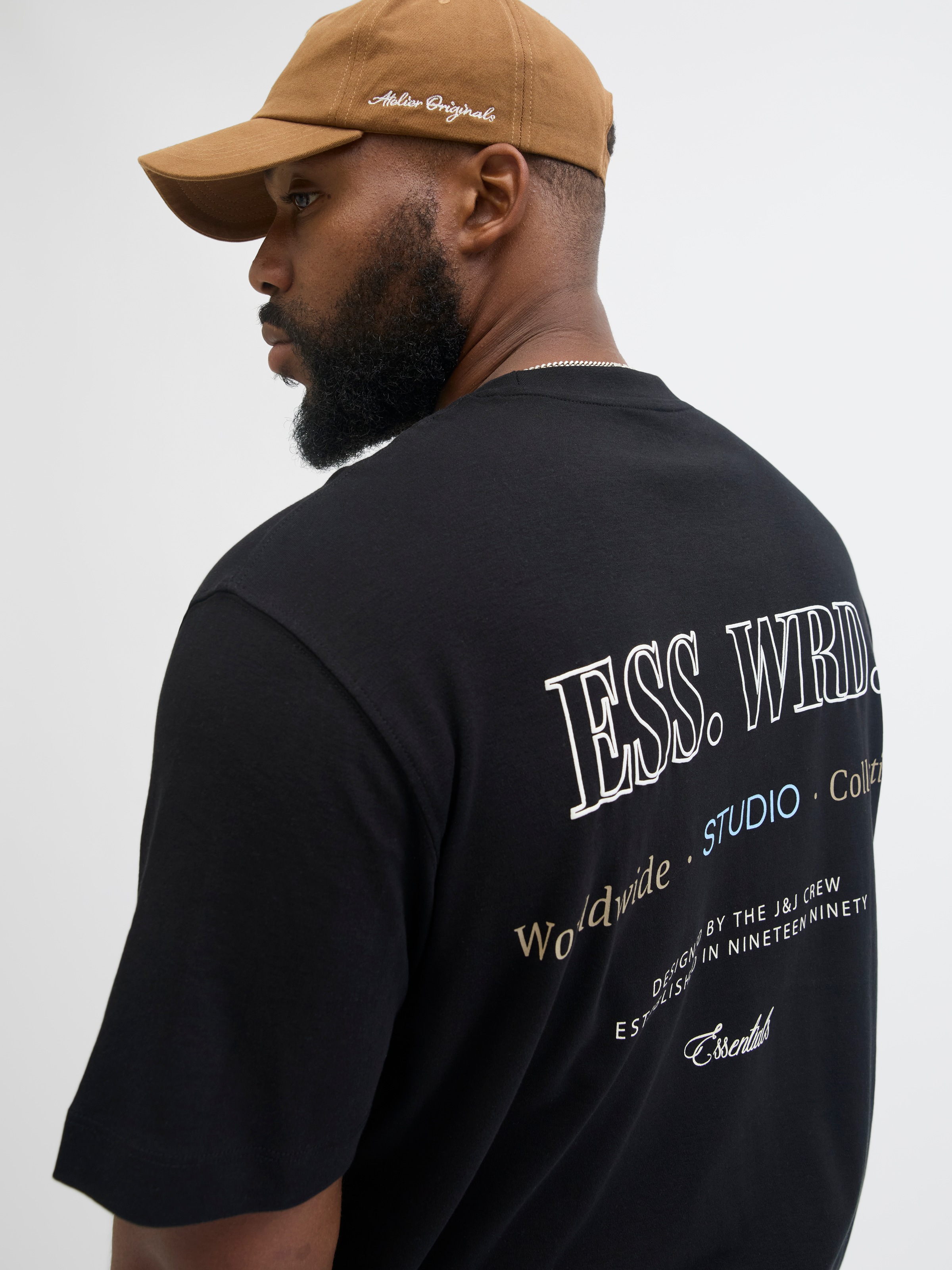 Jack & Jones PlusSize T-Shirt »JJEURBAN EDGE STUDIO TEE SS SN PLS« mit Logobranding