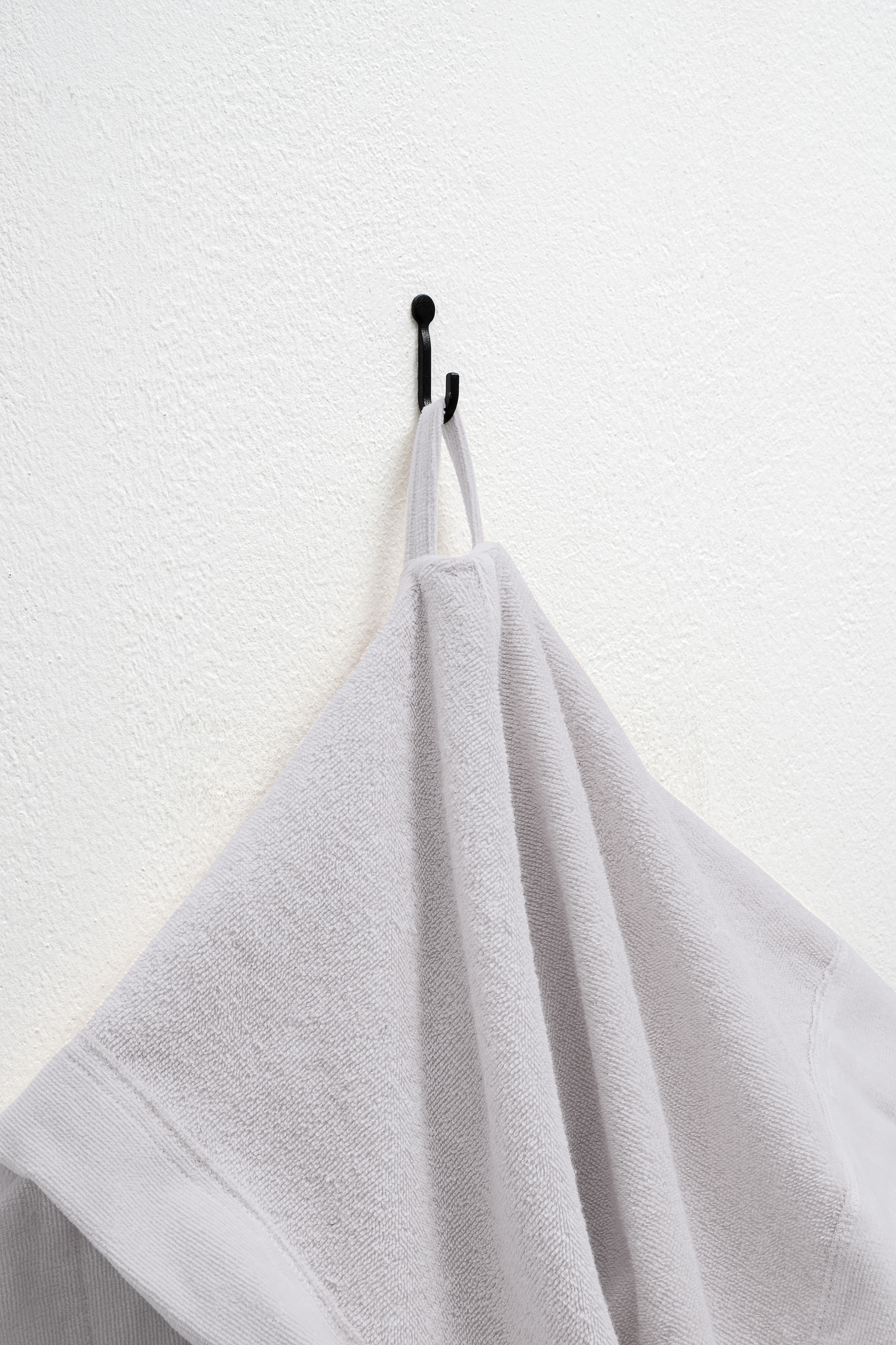 GOODproduct Unisex-Bademantel »Fenya, 330 g/m², Premium, Hotelbademantel, Morgenmantel,  Sauna & Spa« 1 Stk. Reissverschlusstaschen, weich mit GRATIS-Zugabe: 1x Duschtuch 70x140 cm