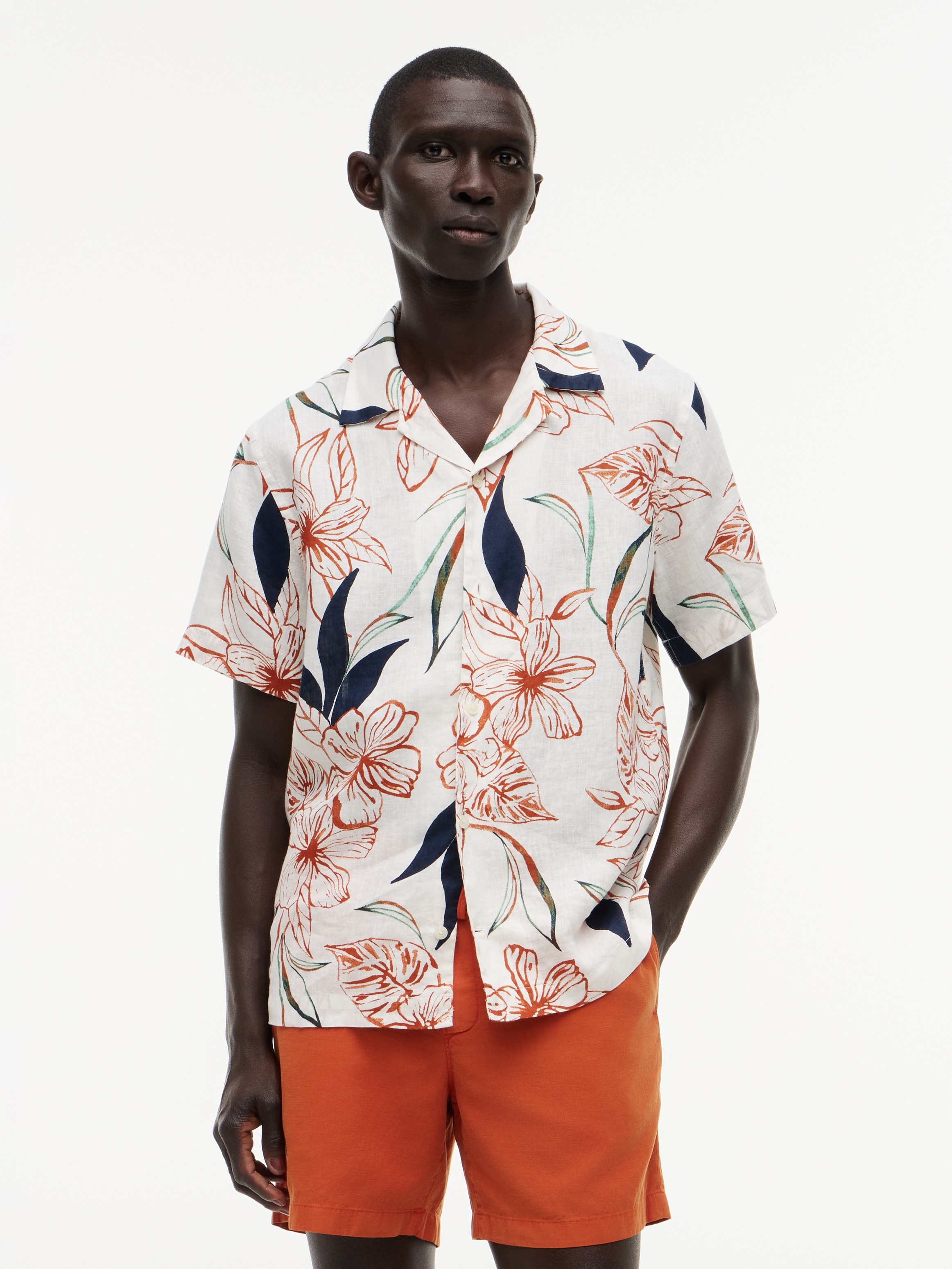 Tommy Hilfiger Chemise à manches courtes »LINEN RESORT PRT SS RF SHIRT« aus Leinen mit Tropen-Print