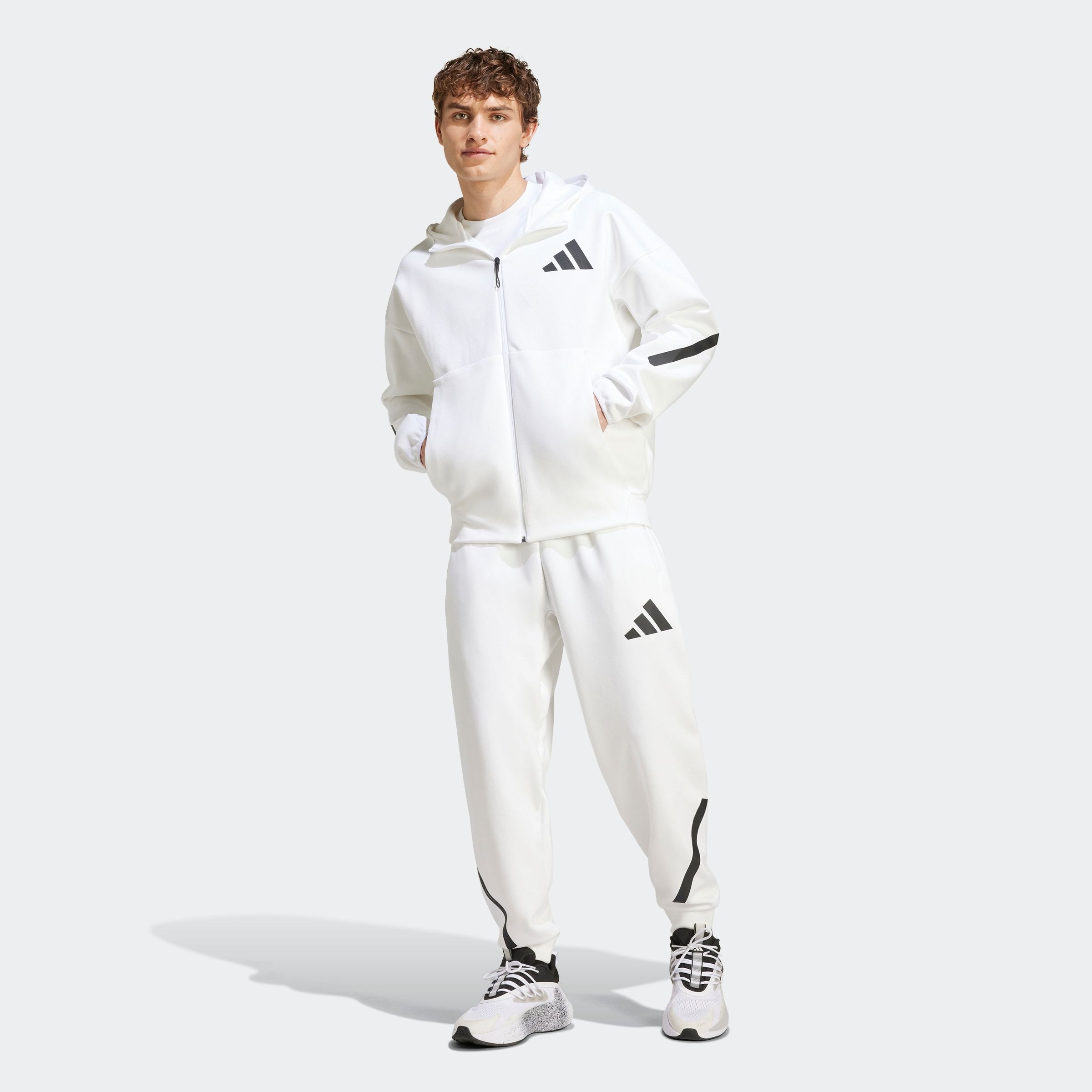 adidas Sportswear Kapuzensweatshirt »NEW ADIDAS Z.N.E. ZIP-HOODIE«, für sportliche Aktivitäten, aus Polyester und Baumwolle
