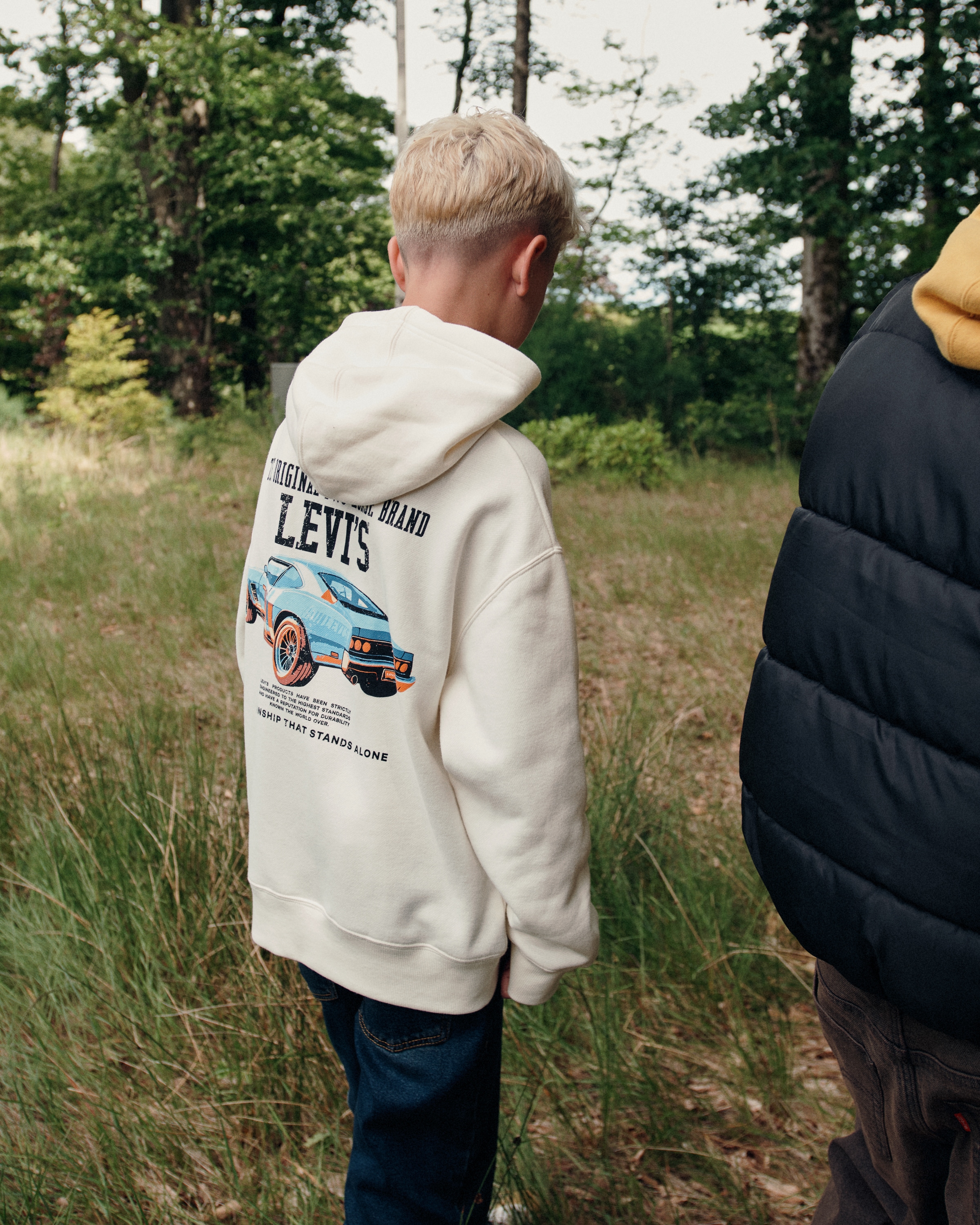 Levi's® Kids Sweat-shirt »LVB REV THE ENGINE HOODIE«, pour garçons, avec capuche et grand imprimé dans le dos
