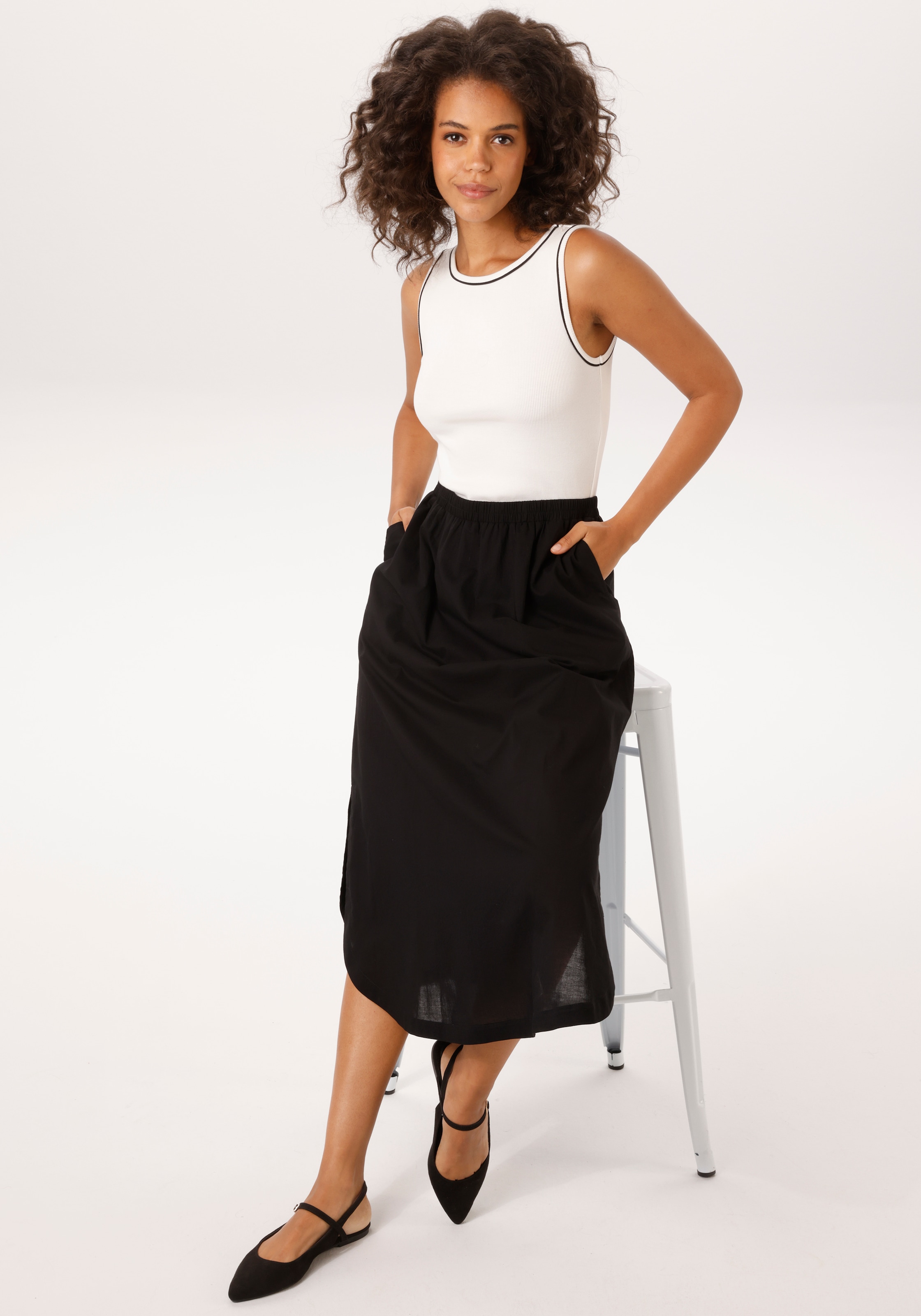 Aniston CASUAL Robe d'été mit kontastfarbenen Pipings im Oberteil - NEUE KOLLEKTION