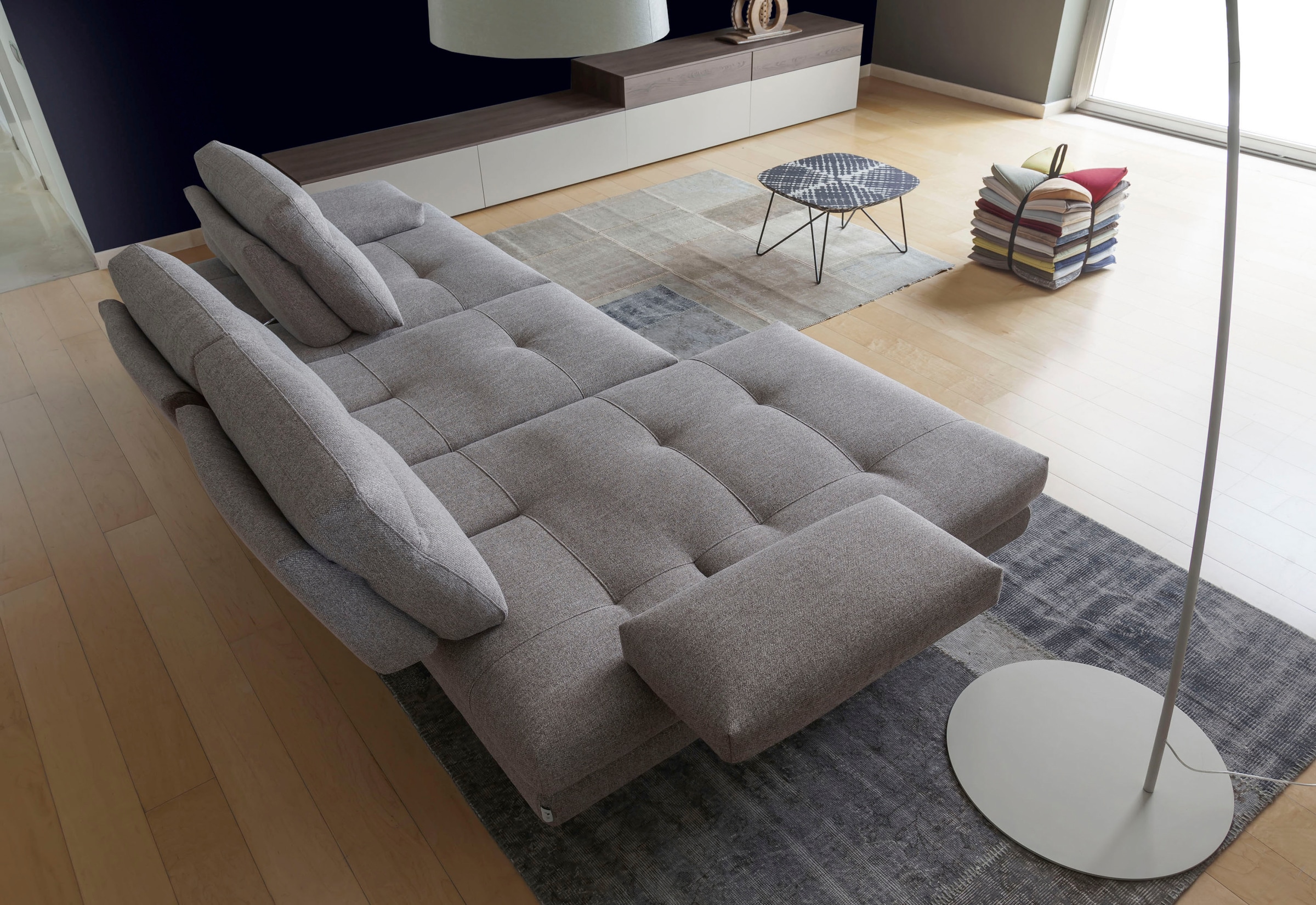 CALIA ITALIA Canapé d'angle »Toby Wing, B/T: 278/153 cm, Designsofa, Premium Sitzkomfort, L-Form« avec réglage de la profondeur d'assise, pieds noir mat