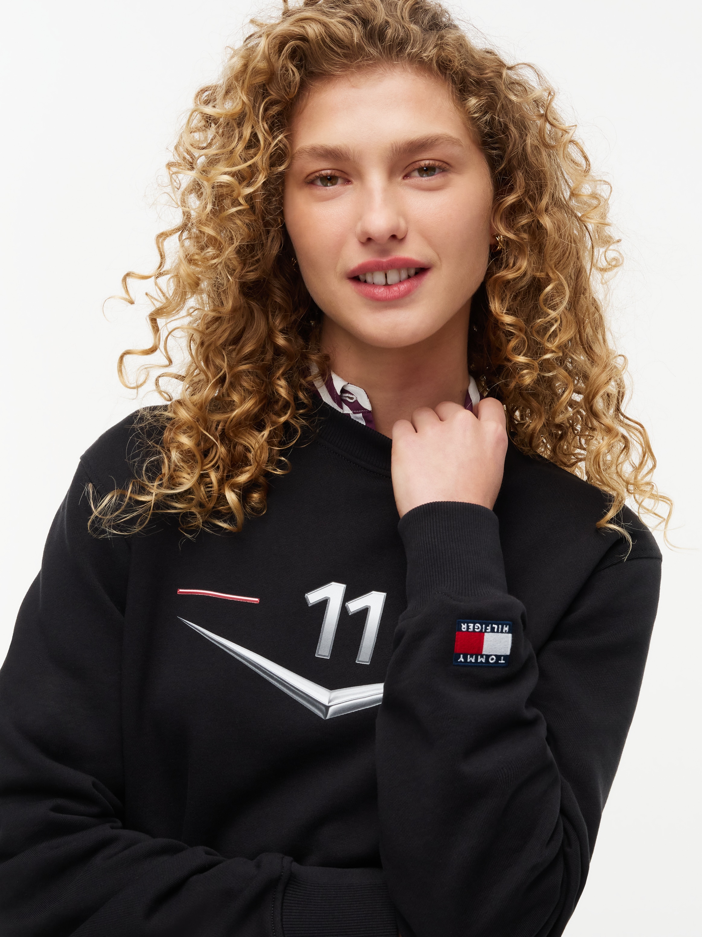 Tommy Hilfiger Sweatshirt »TH x Cadillac Formula 1® Team DRIVERS CHEVRON«, aus Baumwolle, Unisex
