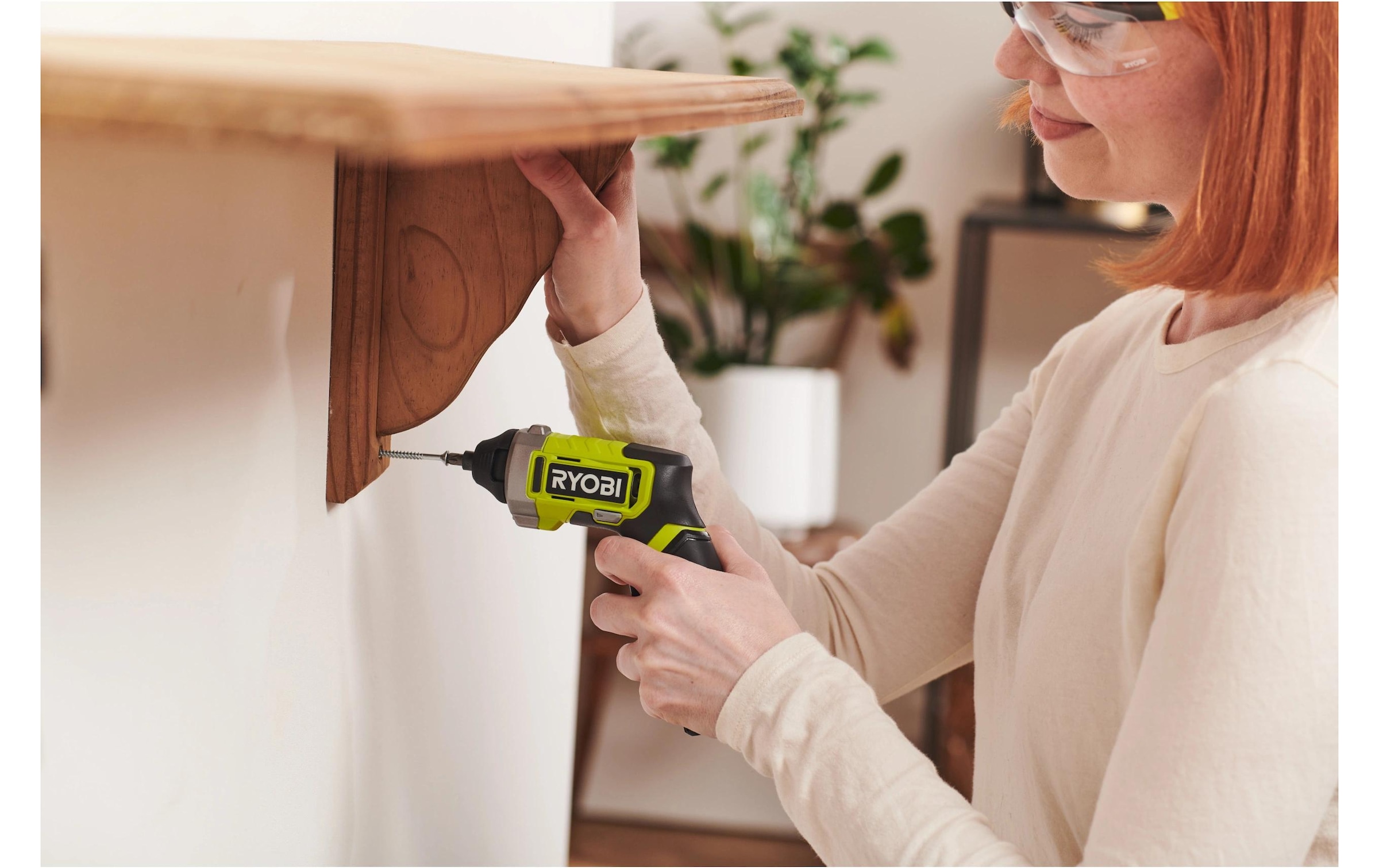 RYOBI 1100000002199 »Ergo 4 V«