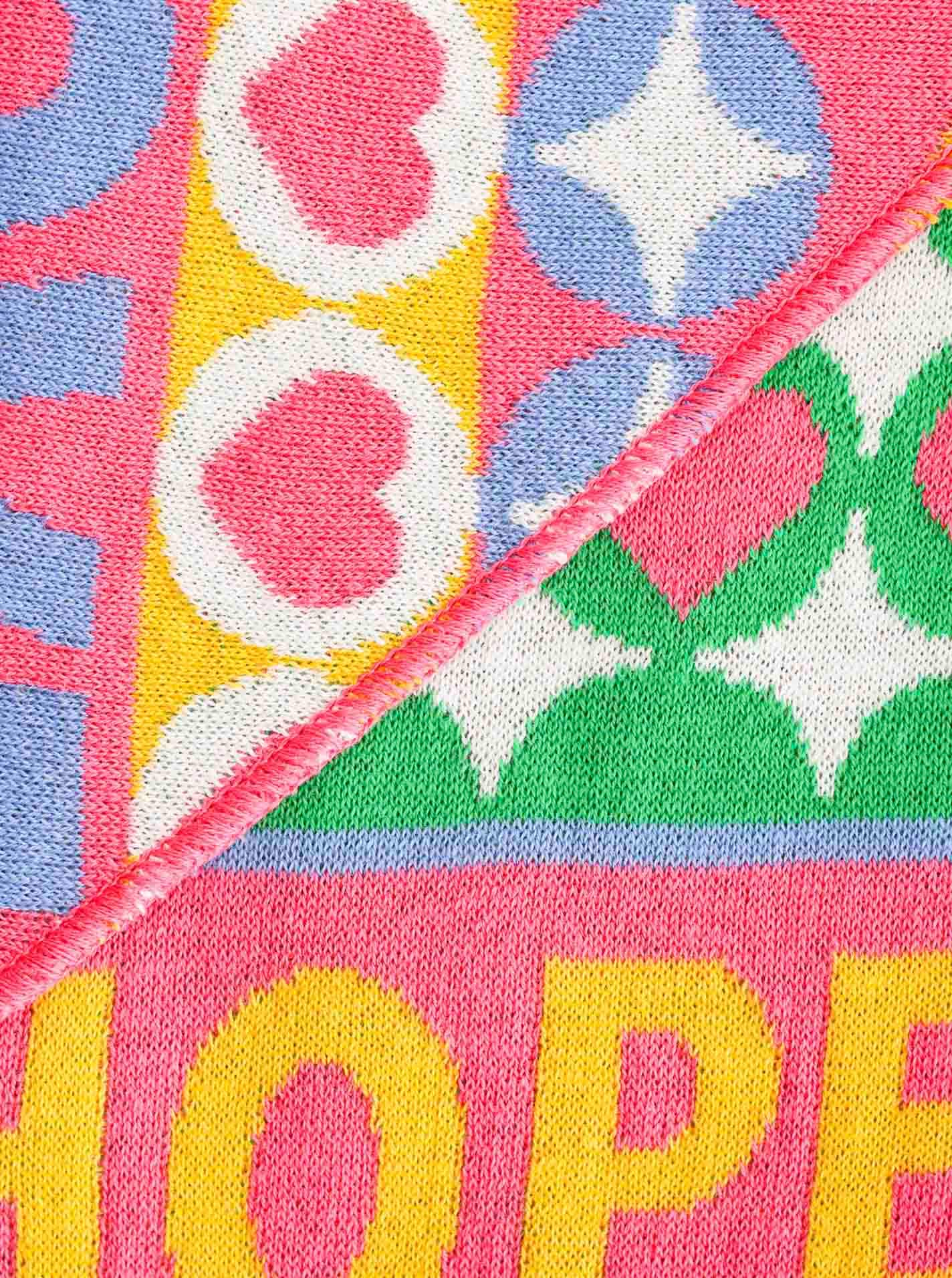 Zwillingsherz Foulard triangulaire »"Jahrmarkt"« Schriftzug, farbenfroh, wärmend, Strick