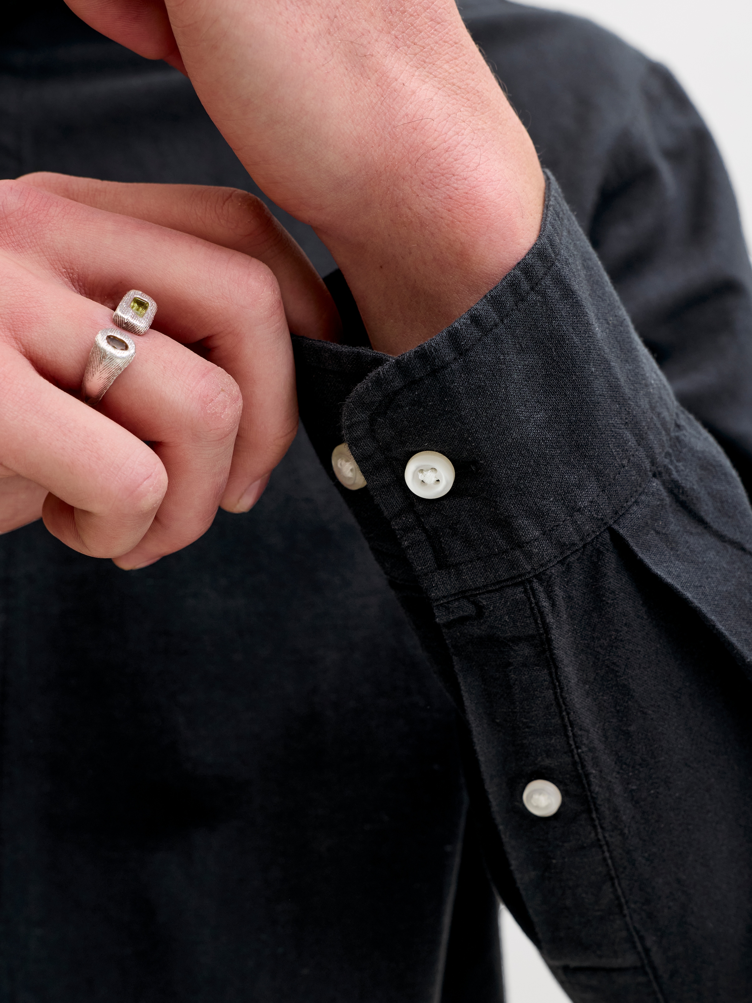 Jack & Jones PlusSize Chemise à manches longues »JJEBREEZE LINEN BLEND SHIRT L/S SN PLS« mit auffälliger Knopfleiste