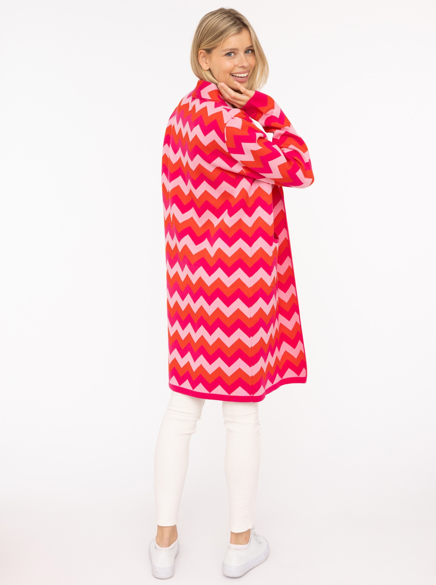 Zwillingsherz Cardigan long »"Schalkragen & ZickZack"« motif zigzag, col châle, poches, manches longues, longueur genoux