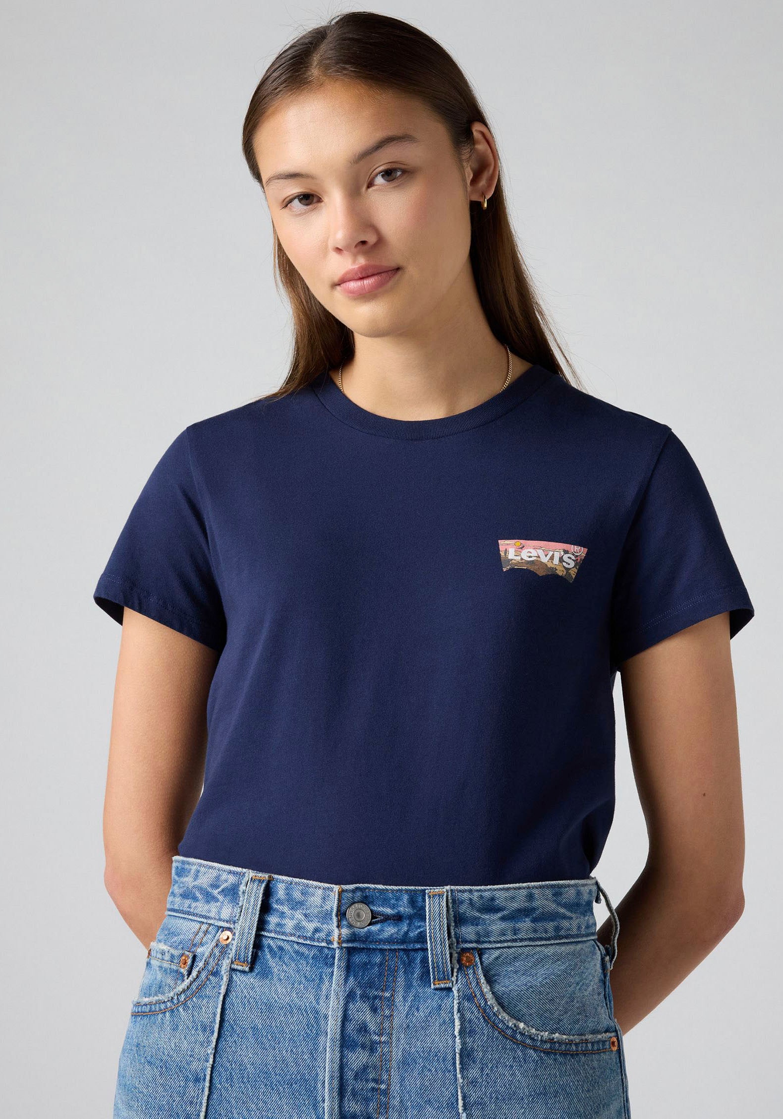 Levi's® T-Shirt »THE PERFECT TEE« mit Batwing-Logoprint