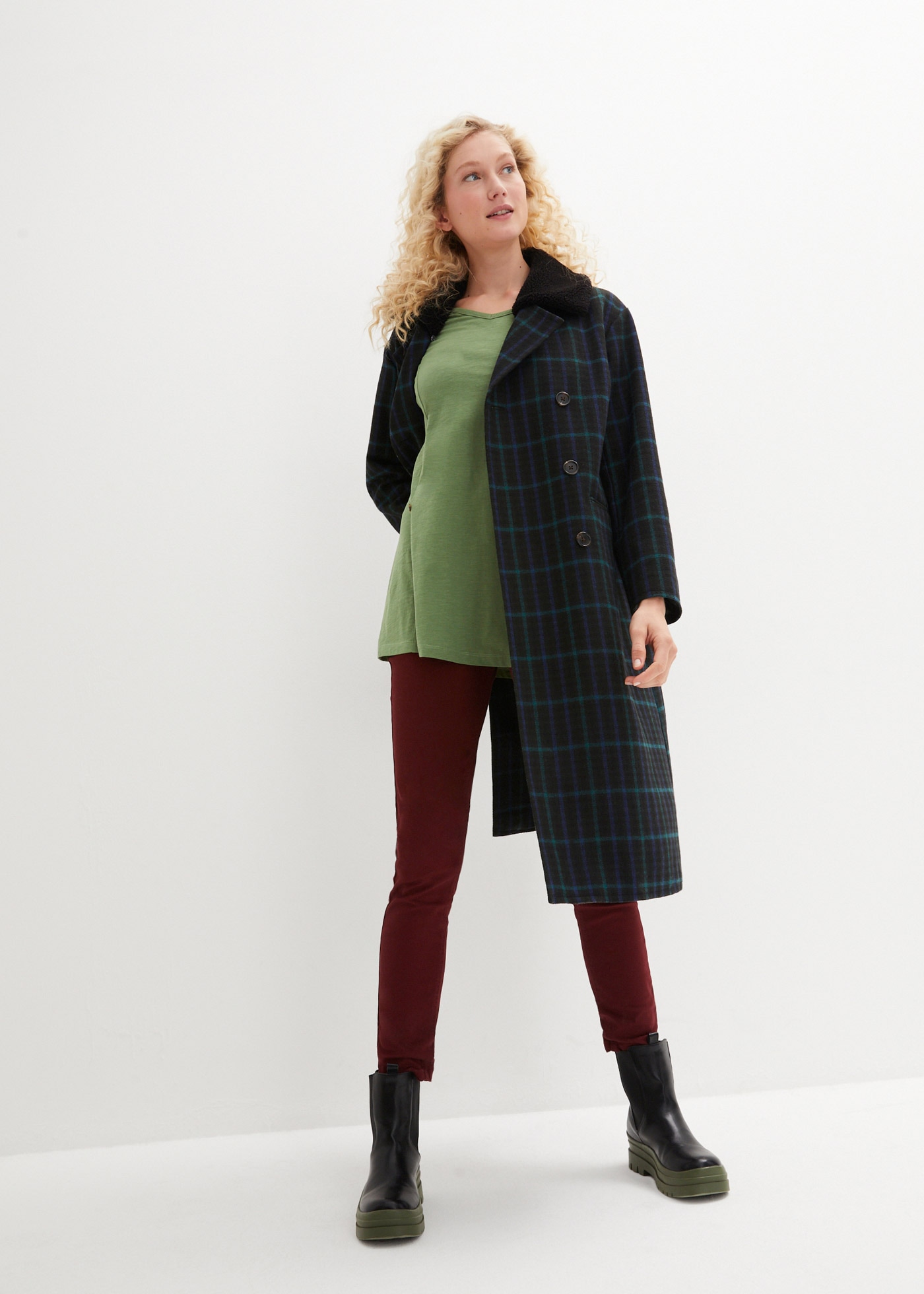 bonprix Longshirt A-Linie, mit dekorativen Knöpfen, aus Baumwolle, Casual Stil