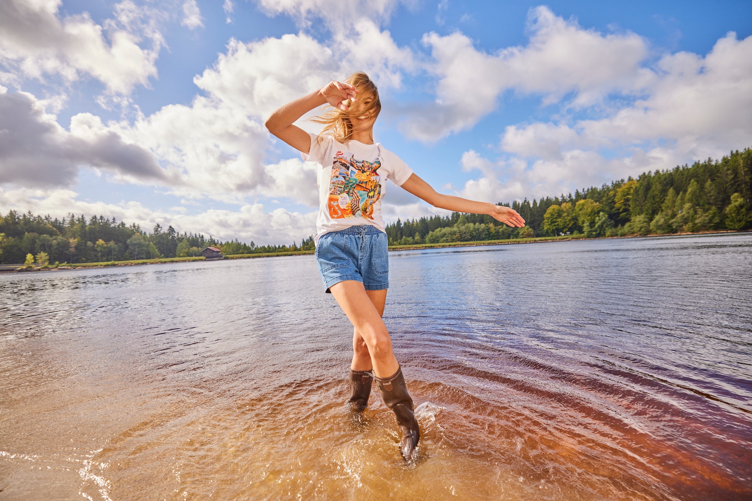 Aniston CASUAL Short  in trendiger Used-Waschung - NEUE KOLLEKTION