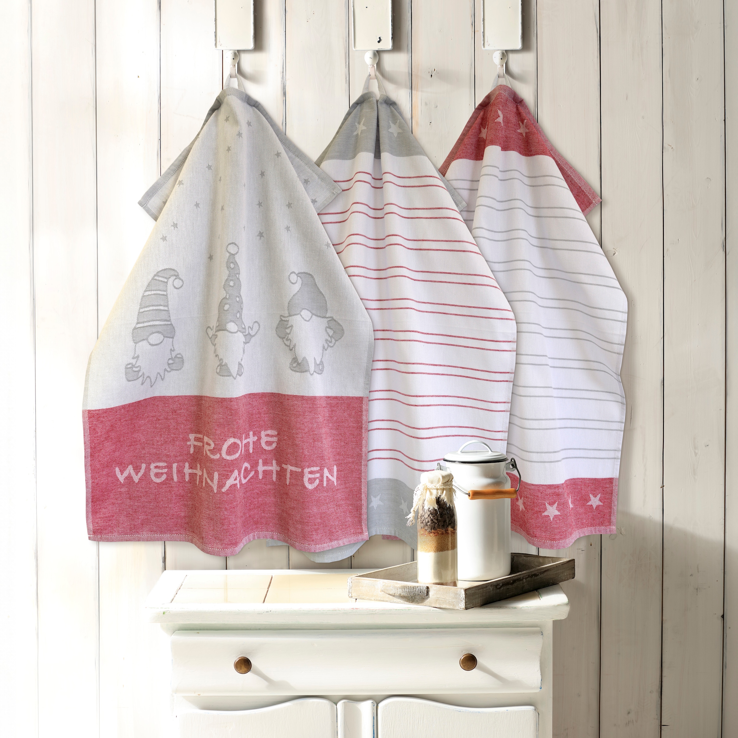 Dyckhoff Geschirrtuch »Wichtel, mit Schriftzug Frohe Weihnachten, Streifen und Sternen« mit 3 verschiedenen Motiven, Masse je Tuch ca. 50x70 cm, 100% Baumwolle