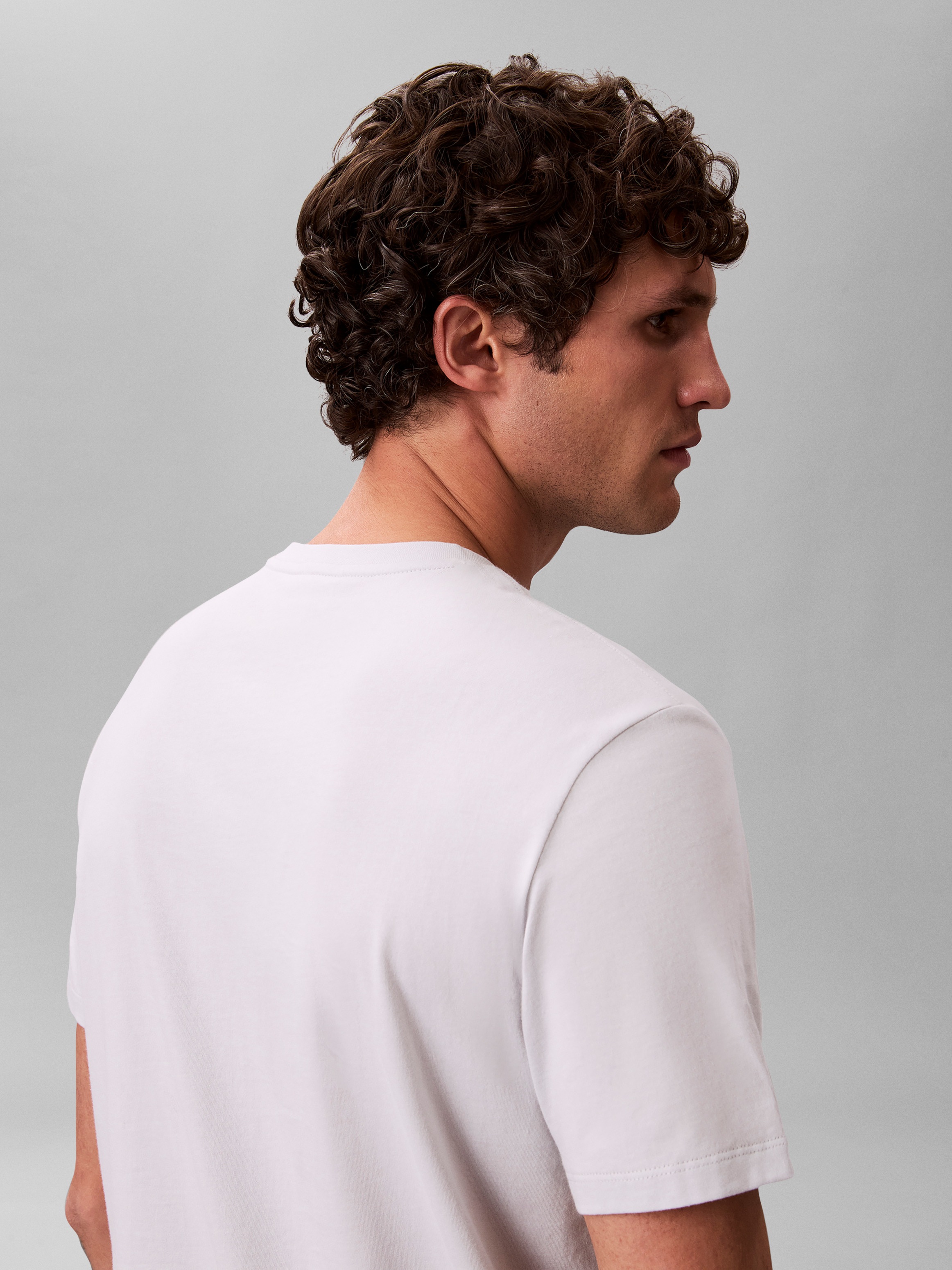 Calvin Klein T-Shirt »SS BADGE TEE 2 PACK« Packung, 2er-Pack, 2 Mit Rundhalsausschnitt