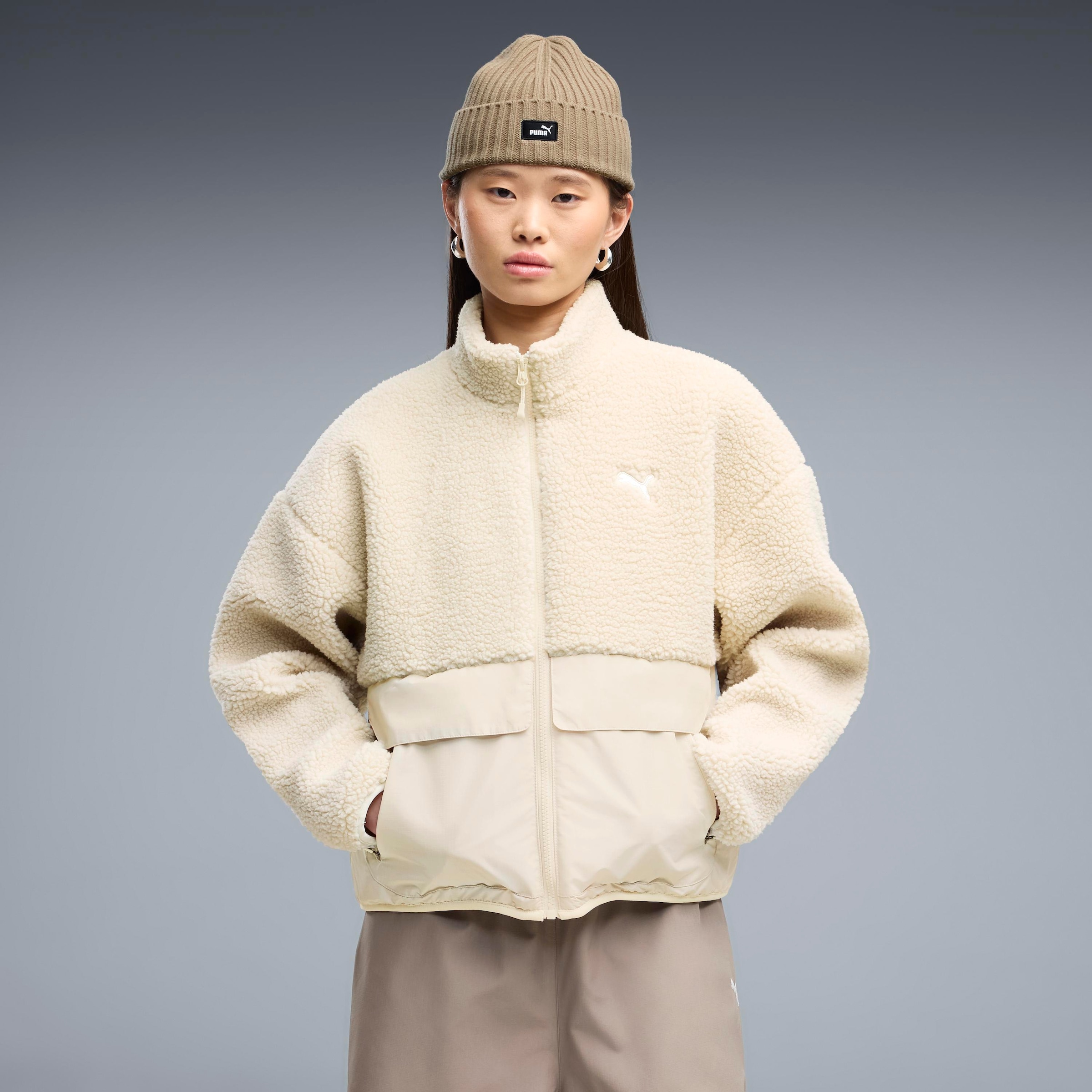 PUMA Veste réversible »REFIBRE SHERPA JACKET W« sans capuche style sportif, avec fermeture éclair, avec poche cargo, en tissu côtelé