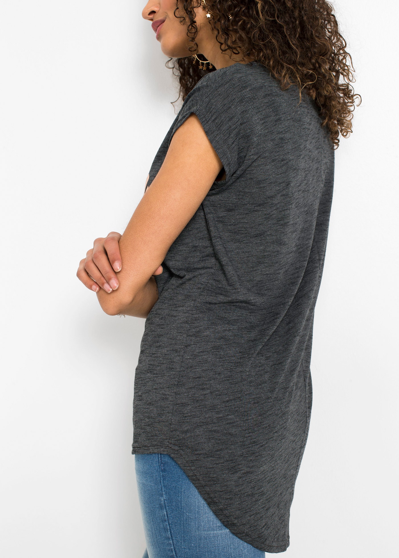 bonprix T-shirt long »Longshirt aus Viskose-Mix« Oversize Passform, Kurzarm-Design, aus Viskose-Mix