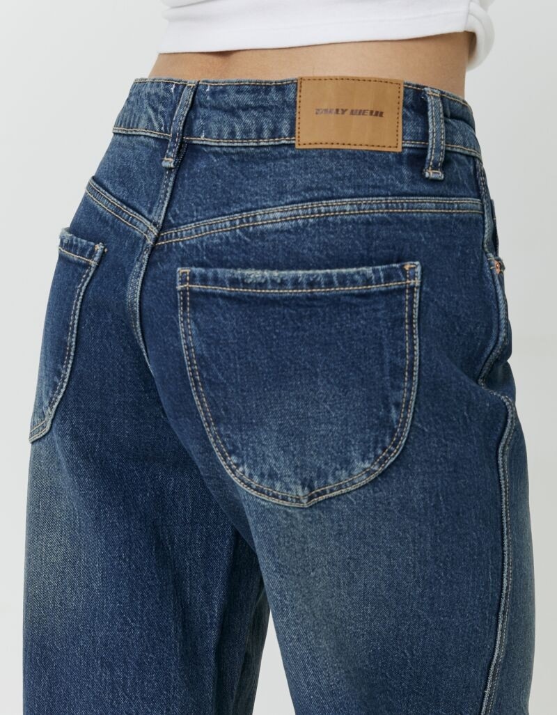 Tally Weijl Jeans taille basse »SPADEPALLAS« mélange coton, taille basse, jambe droite, avec pendentifs strass