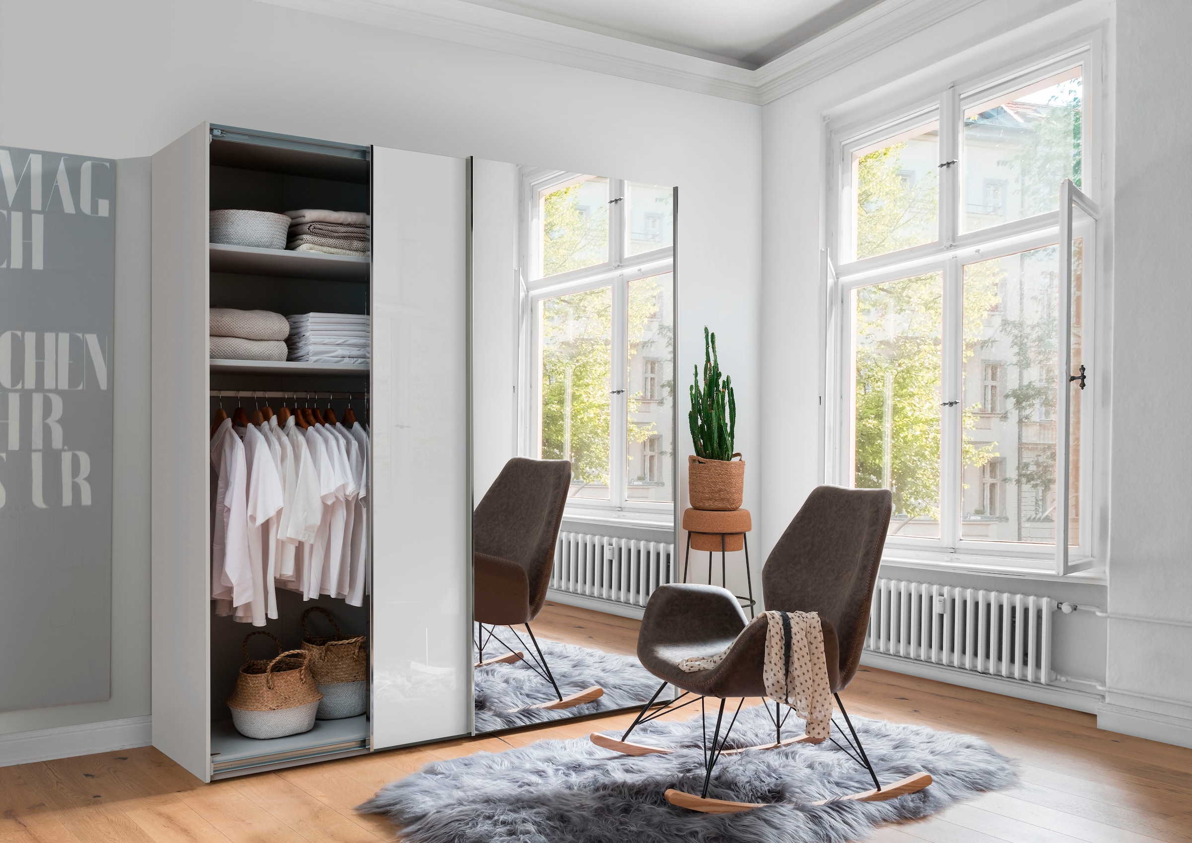 WIEMANN Schwebetürenschrank »Monaco« mit Glasfront sowie hochwertigen Beschlägen