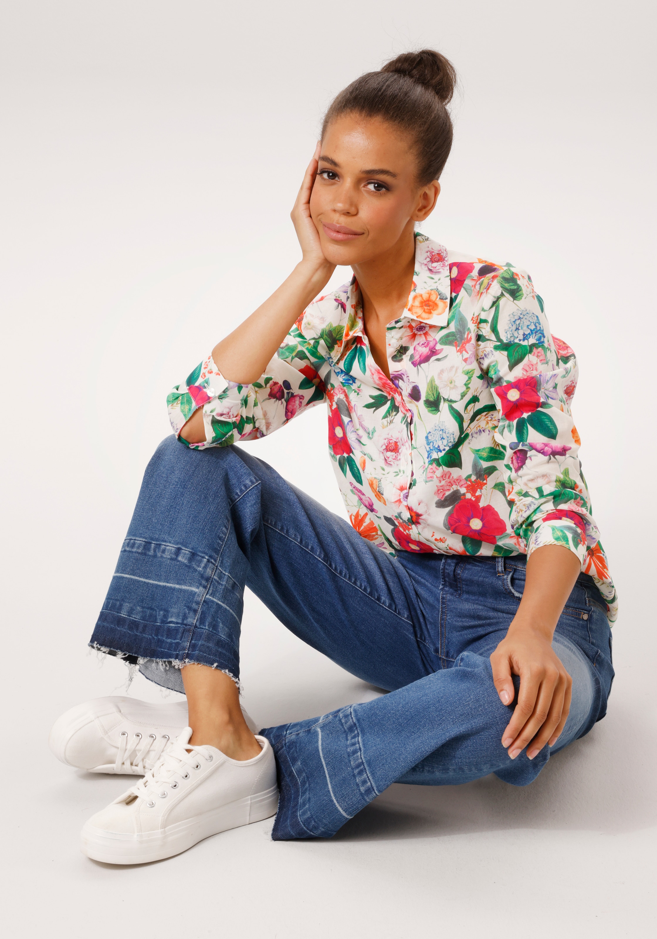 Aniston CASUAL Blouse chemise mit farbenfrohen Blumendruck - jedes Teil ein Unikat - NEUE KOLLEKTION