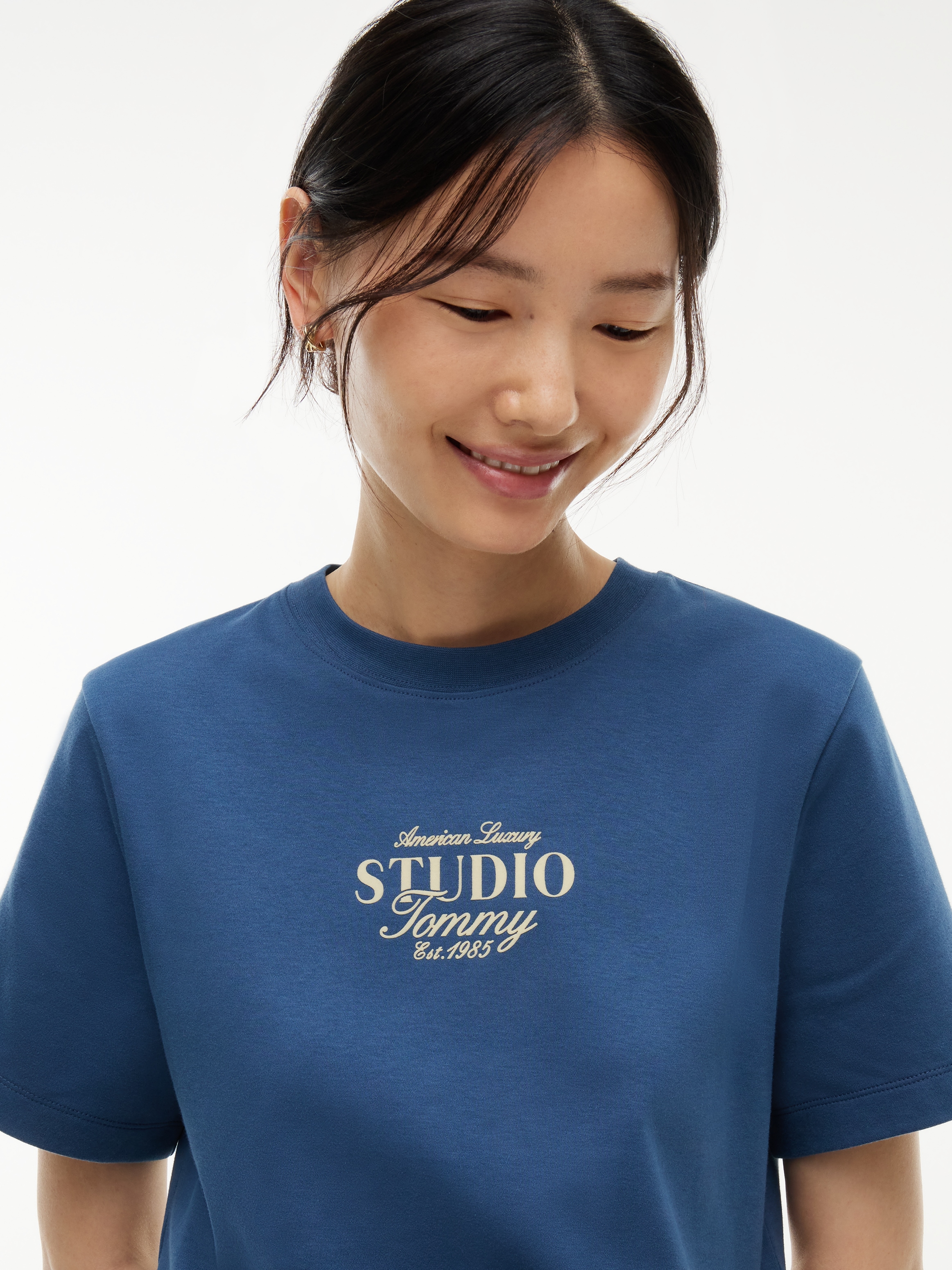Tommy Hilfiger T-shirt »STUDIO TOMMY REG C-NK S/S TSHIRT« coton, coupe régulière