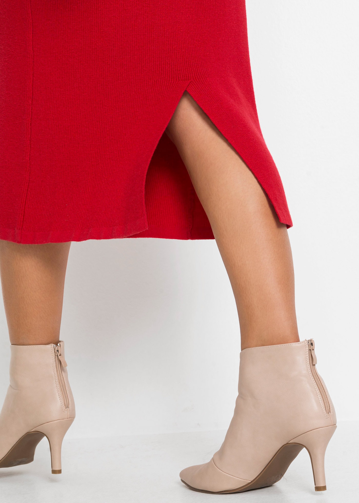 bonprix Strickkleid für modischen Auftritt, aus Viskose, Polyamid und Polyester