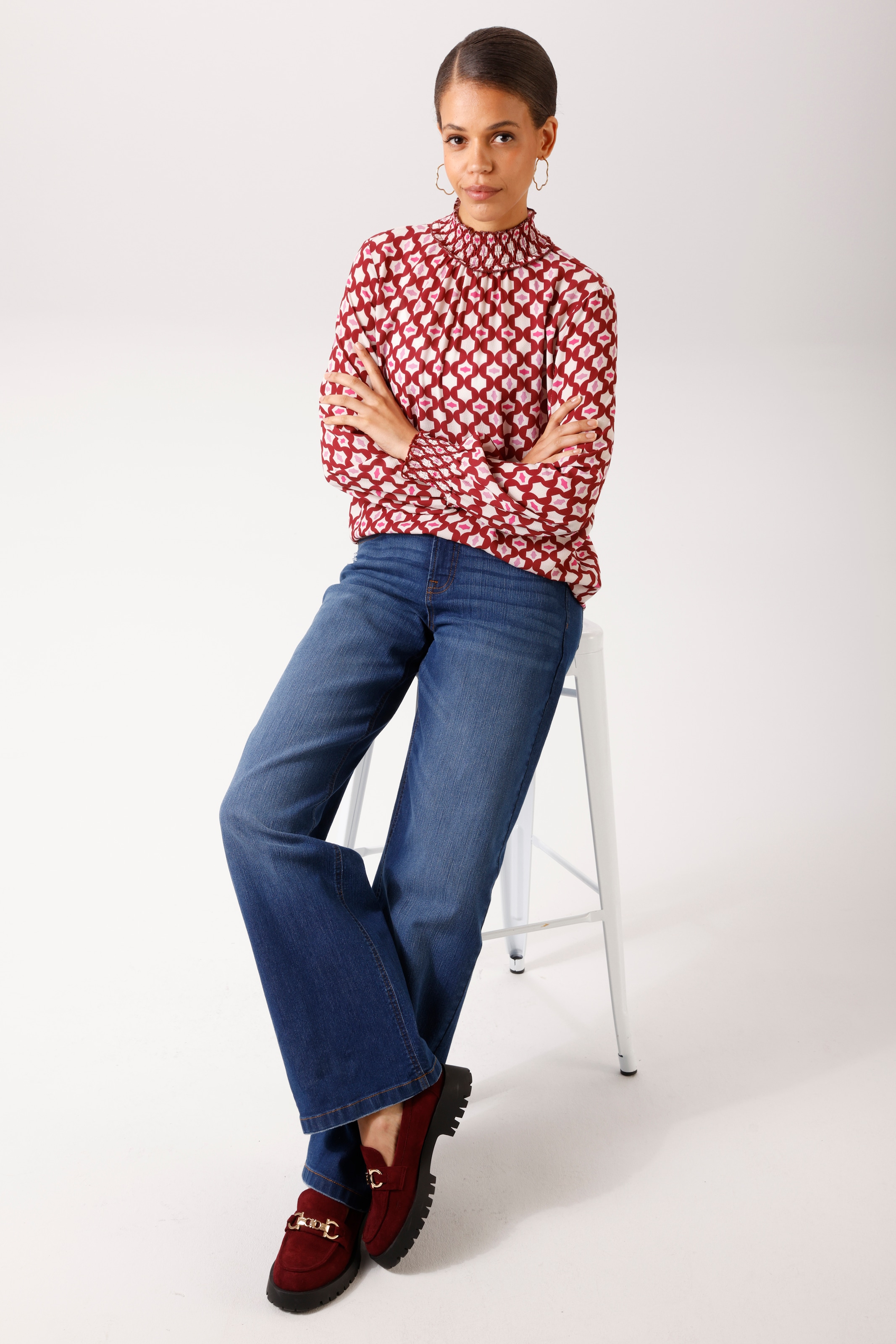 Aniston CASUAL Blouse à enfiler avec impression rétro aux couleurs tendance - NOUVELLE COLLECTION