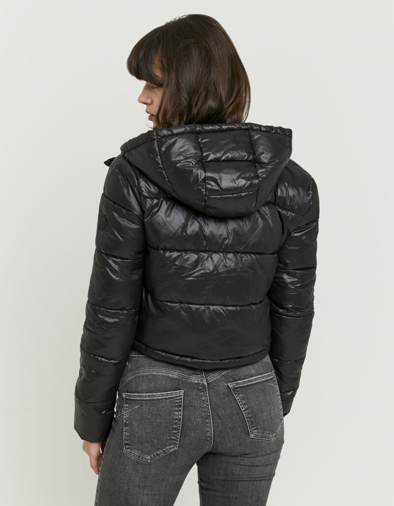 Tally Weijl Steppjacke »SJAPESIDIA2« mit Kapuze wattiert, verkürzt, mit Kapuze und in glänzender Optik