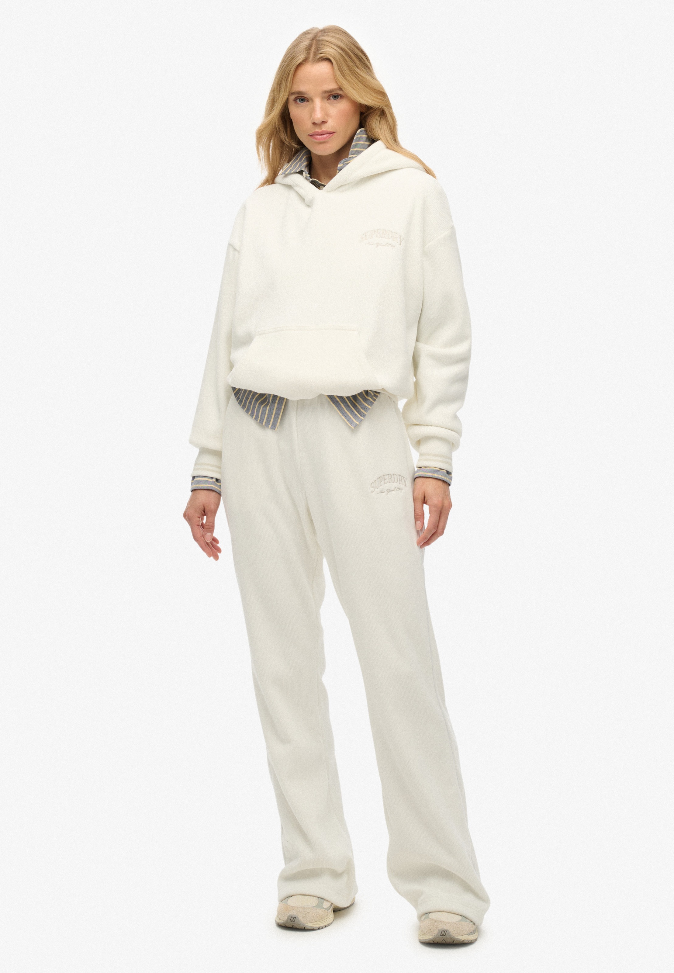 Superdry Sweat à capuche »COUNTRY CLUB VELOUR RELAX HOOD«
