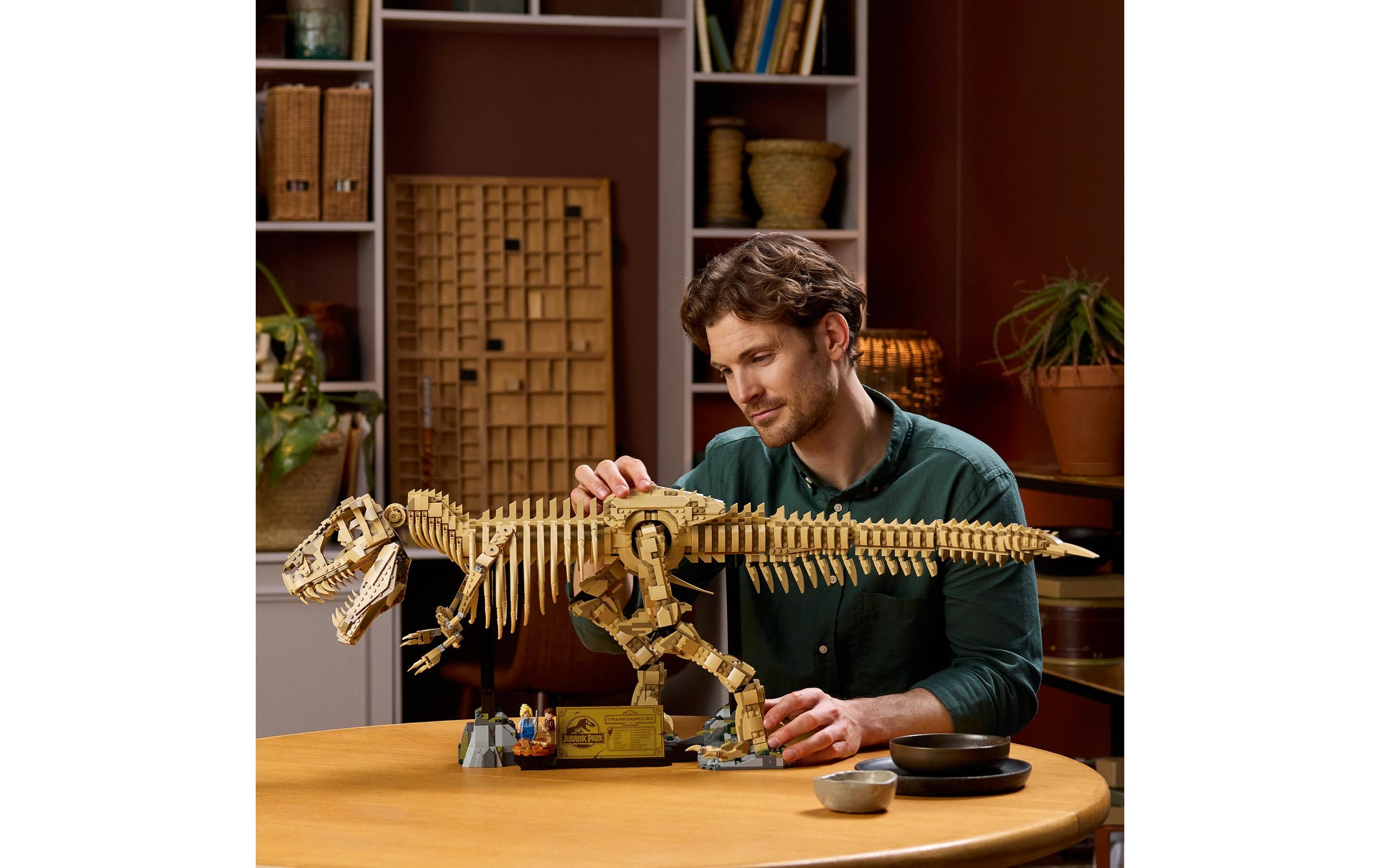 LEGO® Konstruktionsspielsteine »Jurassic World Fossilien: Tyrannosaurus rex 76968« Ausstellungsmodell eines 1:12-T.-rex-Skeletts mit beweglichen Gelenken